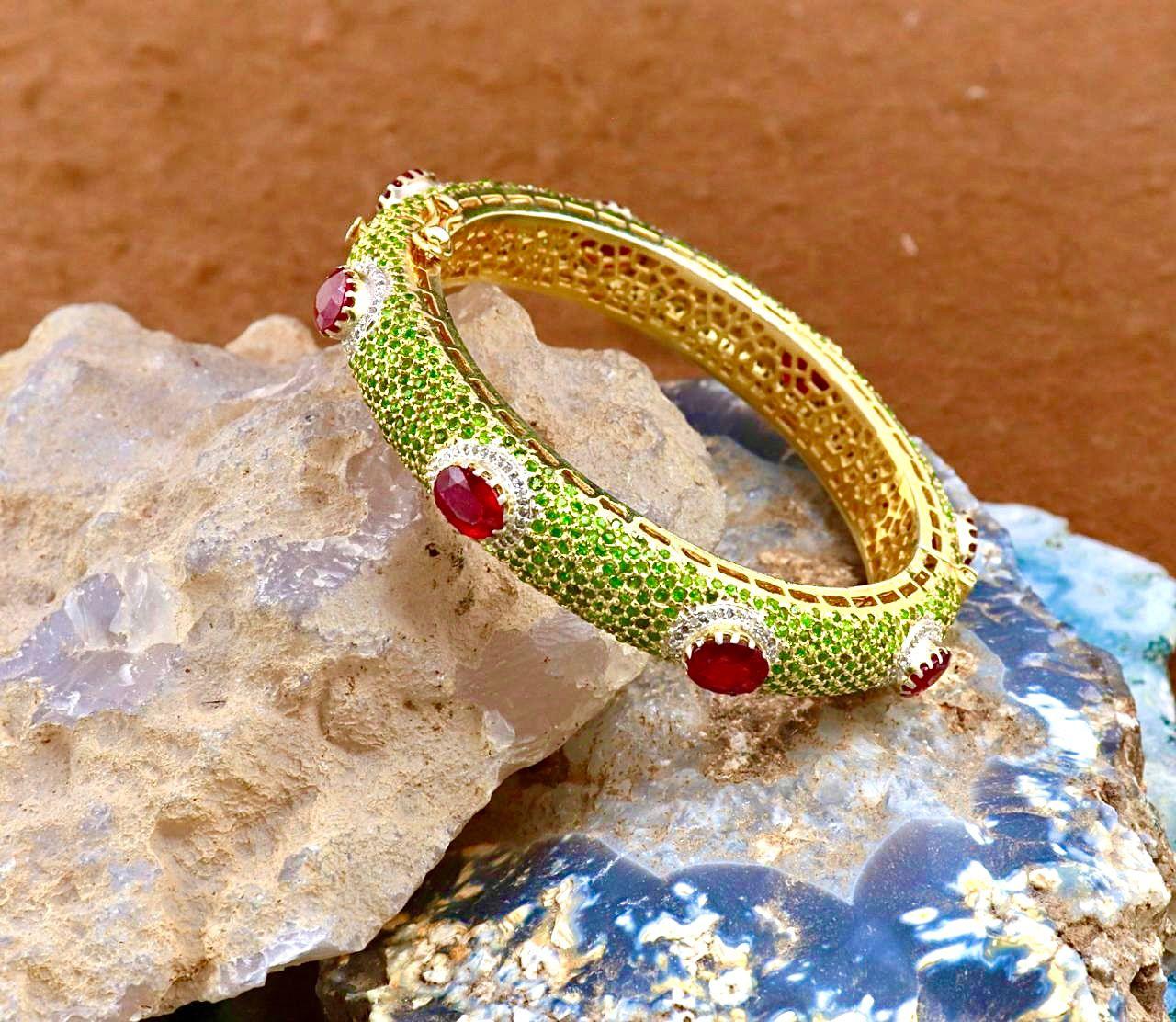 Classical Roman Bochic “Capri” Emerald, Ruby & Diamond Bangle Set In 18K Gold & Silver For Sale