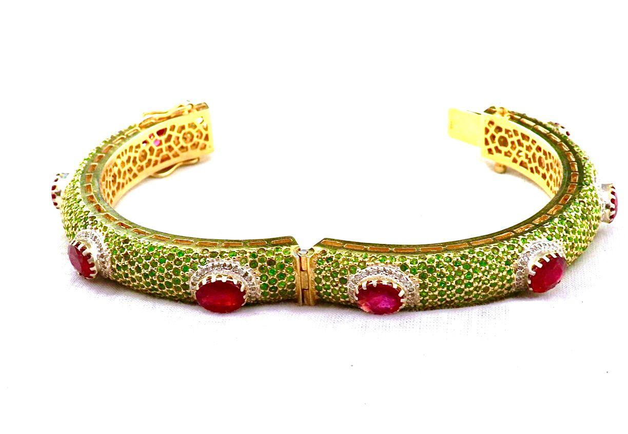 Bochic “Capri” Emerald, Ruby & Diamond Bangle Set In 18K Gold & Silver For Sale 2