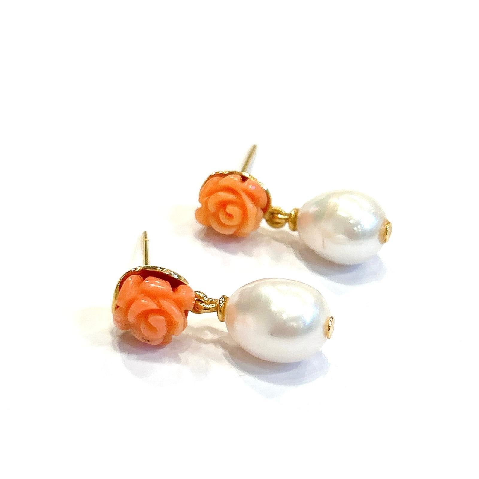 Bochic “Capri” Flower Coral & Pearl Earrings Set In 18K Gold & Silver 
Salmon color coral
White South sea Pearl with pink tone 
Salmon coral drop 

The earrings from the 