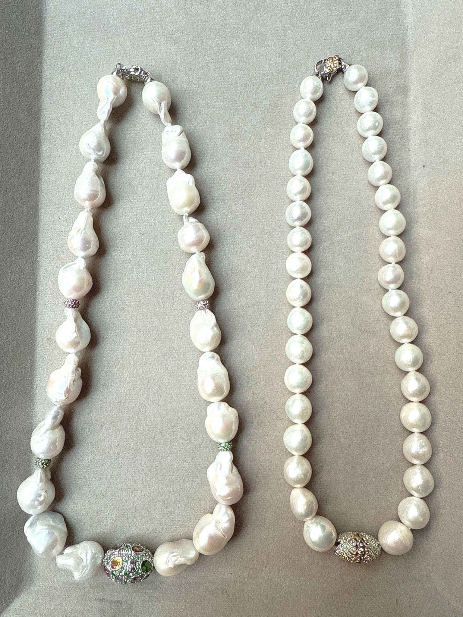 Bochic “Capri” FreshWater Pearl, Pink Sapphire, Peridot & Mix gems Necklace Set In New Condition For Sale In New York, NY