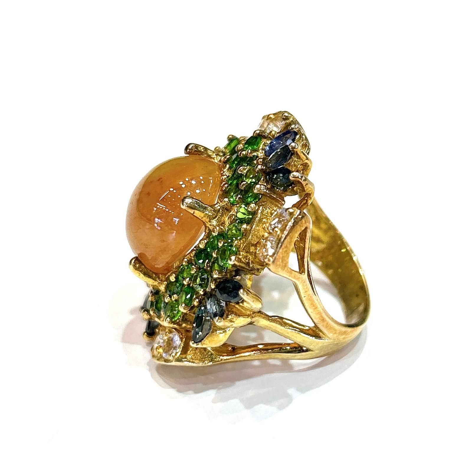 Brilliant Cut Bochic “Capri” Honey Sapphire, Garnet & Sapphire Ring Set In 18K Gold & Silver For Sale