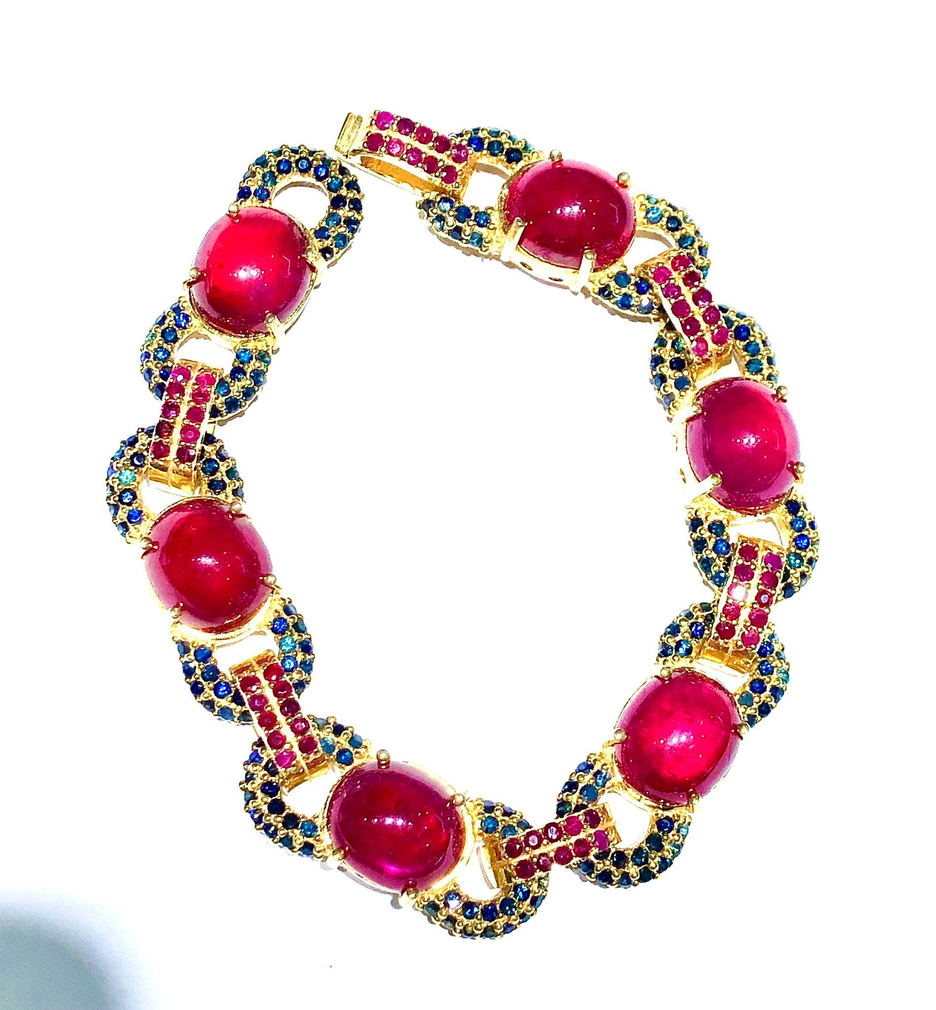 Bochic “Capri” Natural Blue Sapphire & Ruby Bracelet Set In 18K Gold & Silver für Damen oder Herren im Angebot