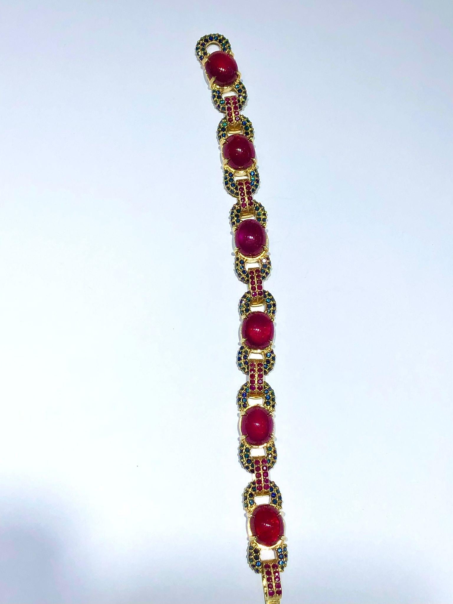 Bochic “Capri” Natural Blue Sapphire & Ruby Bracelet Set In 18K Gold & Silver im Angebot 1