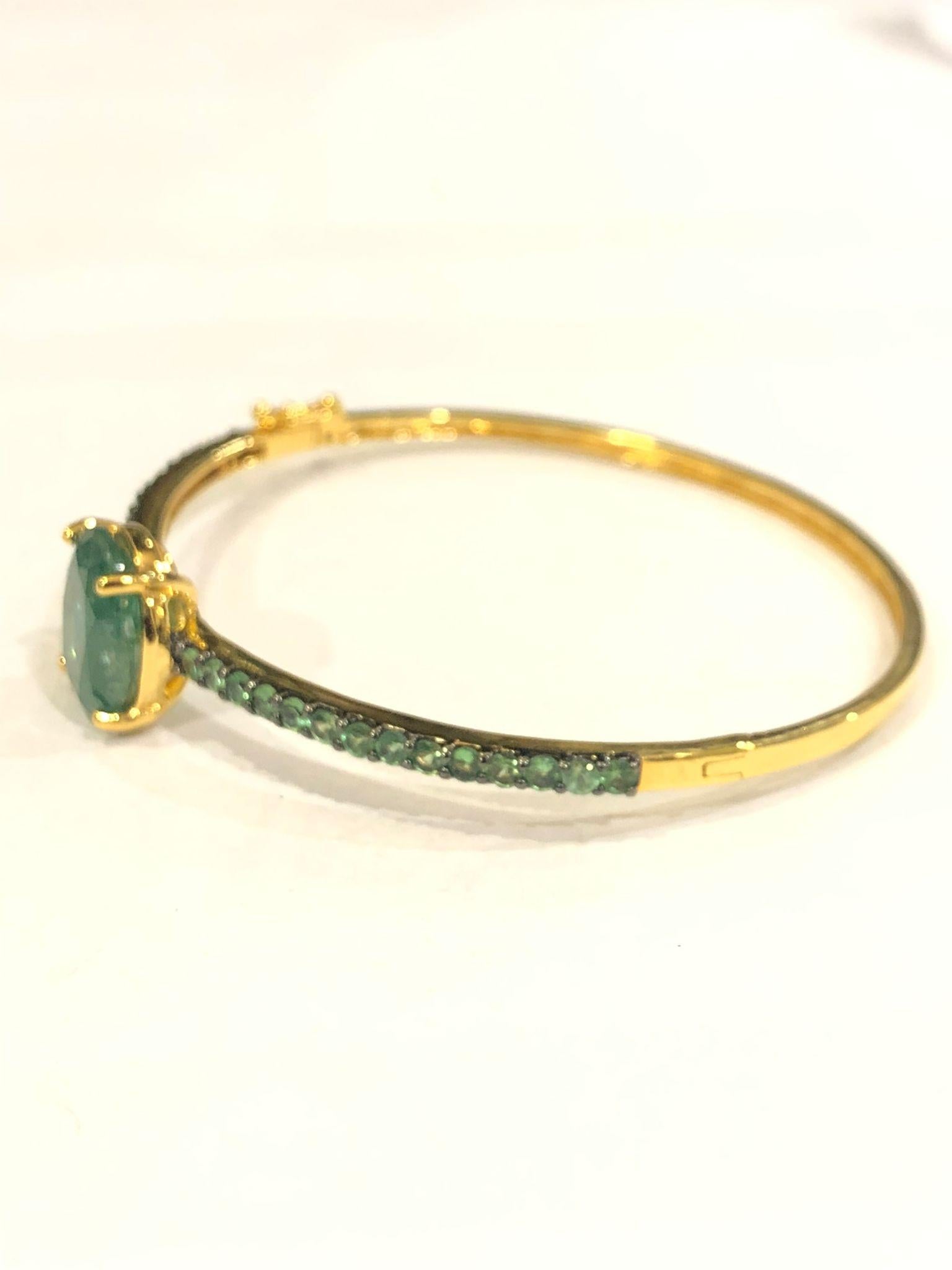 Bochic “Capri” Natural Emerald Bracelet/Bangle Set In 18K Gold & Silver en vente 2