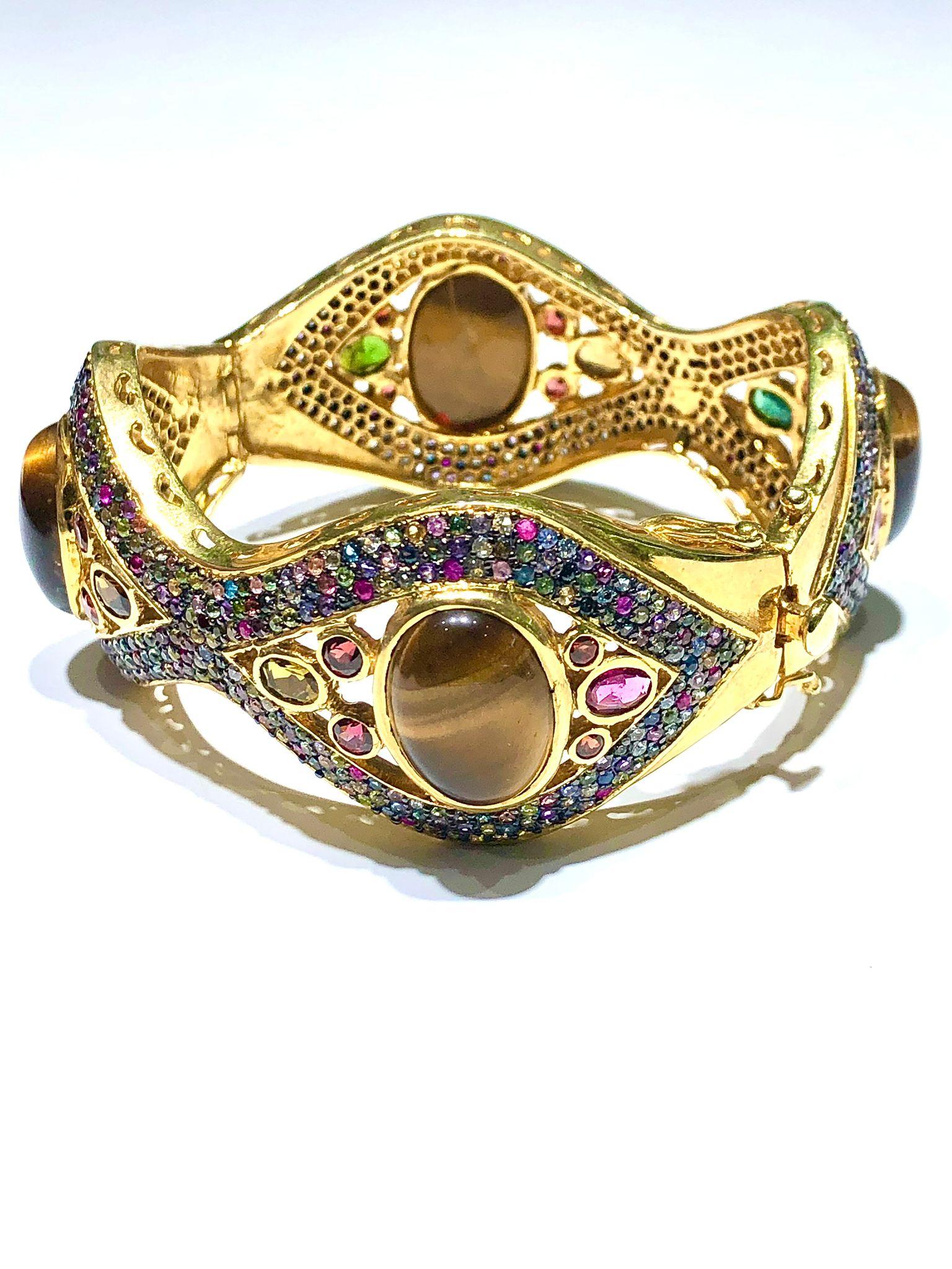 Brilliant Cut Bochic “Capri” Natural Multi Sapphire, Ruby & Tiger Eye Bangle Set In 18K Gold & For Sale