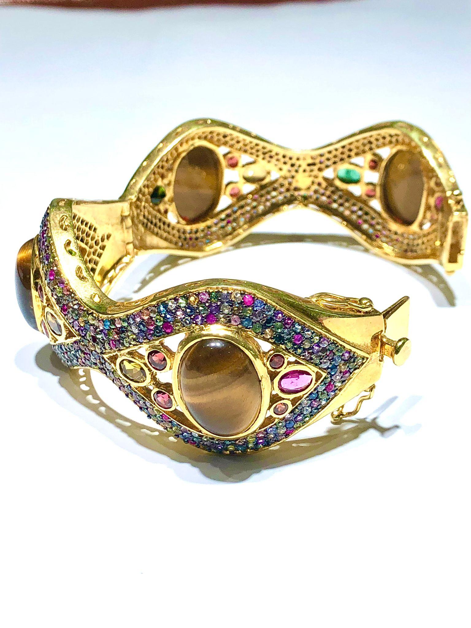 Bochic “Capri” Natural Multi Sapphire, Ruby & Tiger Eye Bangle Set In 18K Gold & For Sale 3