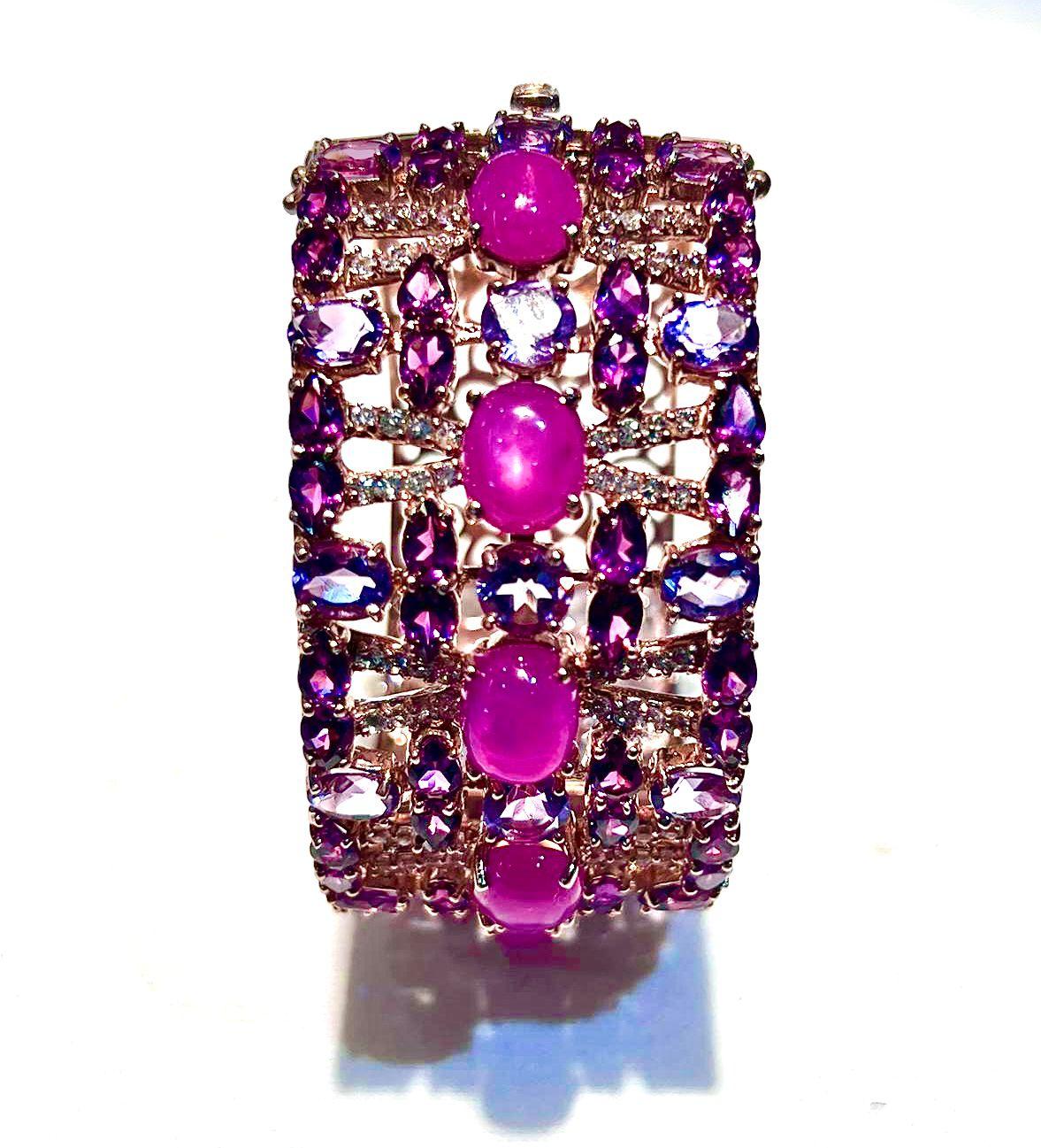 Bochic “Capri” Natural Ruby & Amethyst Cuff Set In 18K Gold & Silver in vendita 4