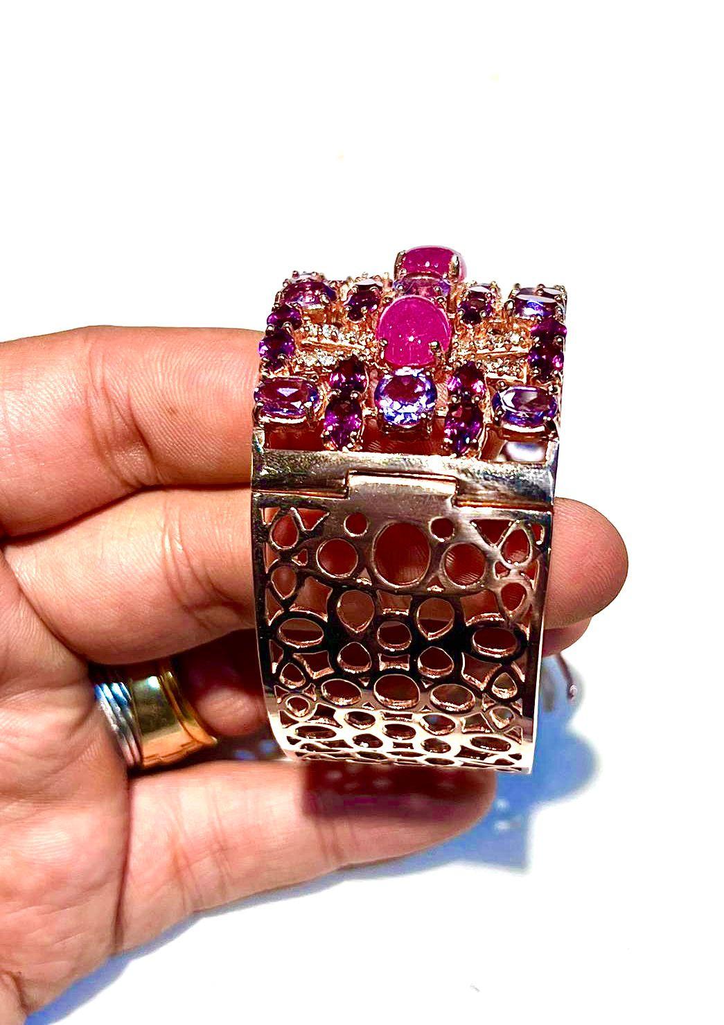Bochic “Capri” Natural Ruby & Amethyst Cuff Set In 18K Gold & Silver in vendita 1