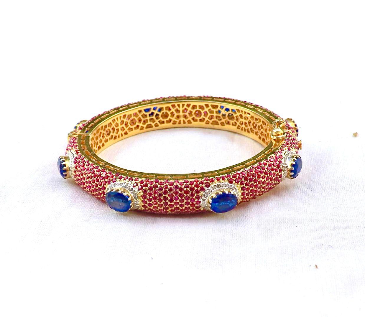 Bochic “Capri” Natural Ruby, Sapphire & Diamond Bangle Set In 18K Gold & Silver For Sale 9