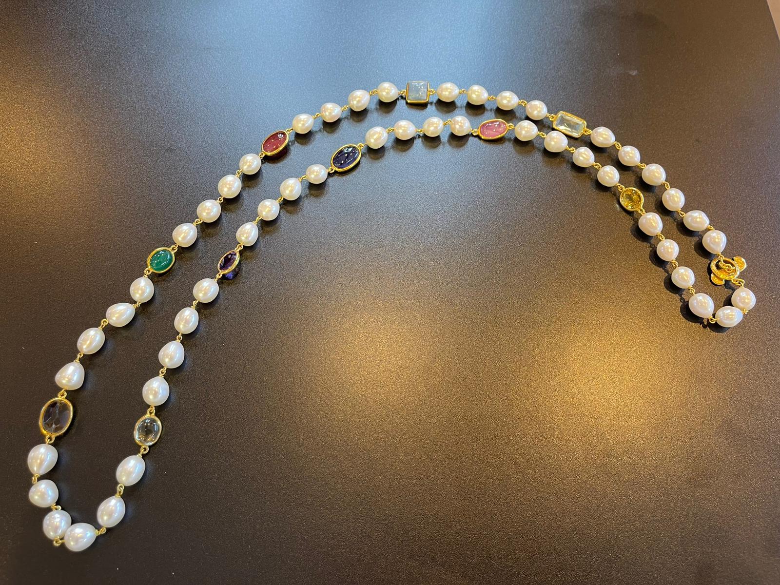 Bochic Capri-Halskette, Edelsteine und Südseeperlen in 22 Gold und Silber gefasst (Belle Époque) im Angebot