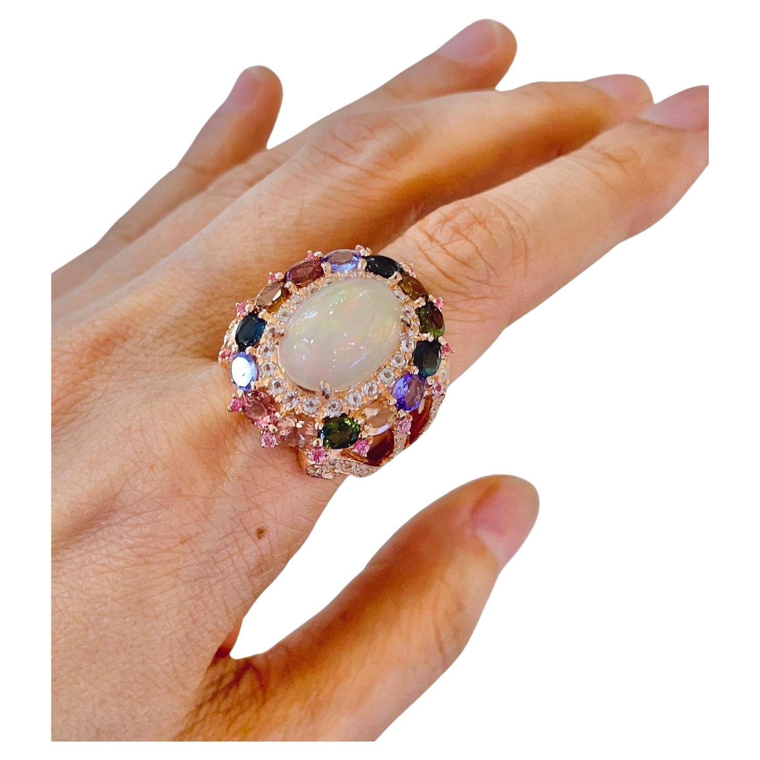 Anello da cocktail Bochic "Capri" con opale e zaffiro multicolore in oro e argento 22k