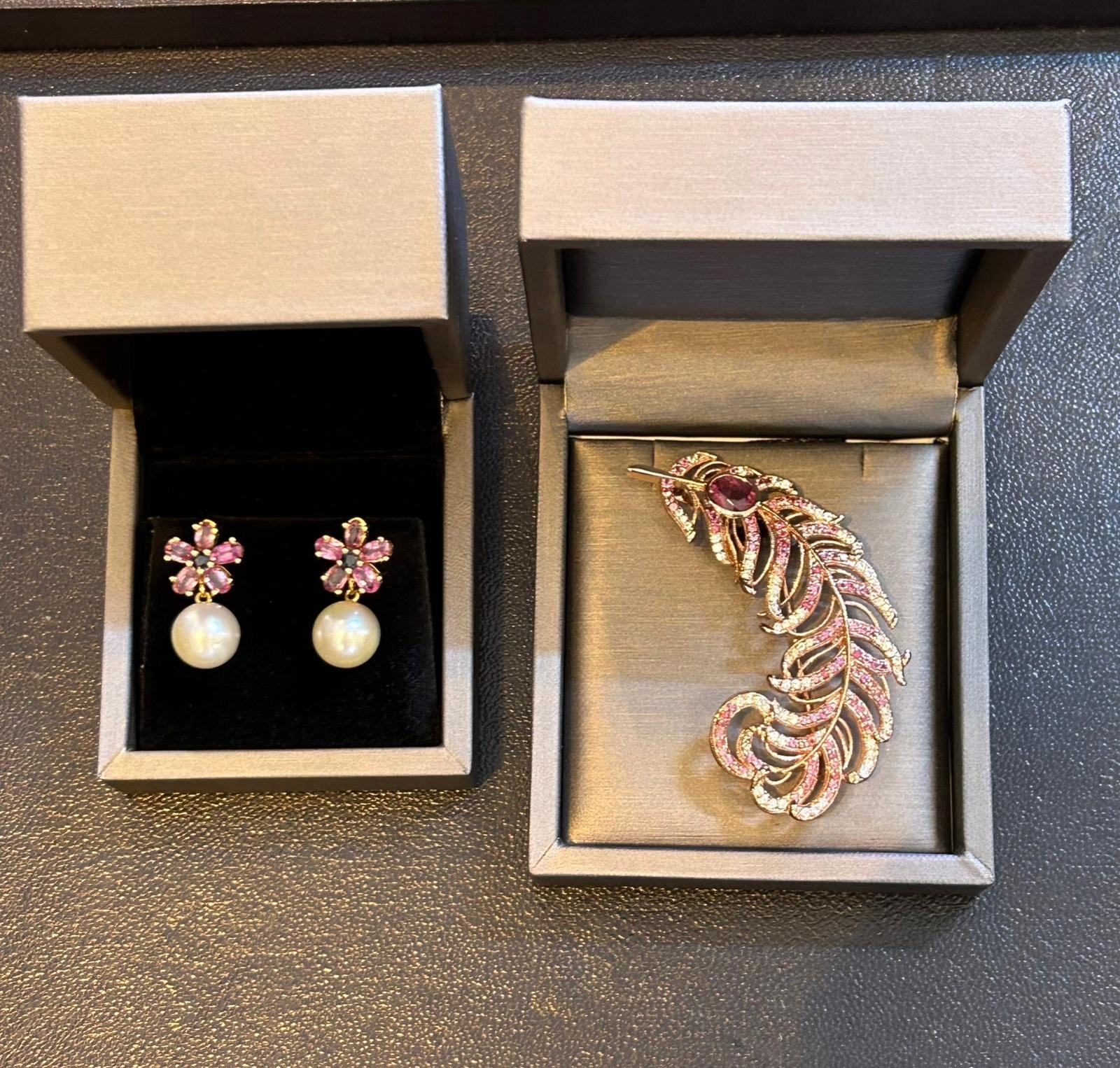 Bochic “Capri” Red Ruby & Tahiti Pearl Earrings Set In 18K Gold & Silver For Sale 4