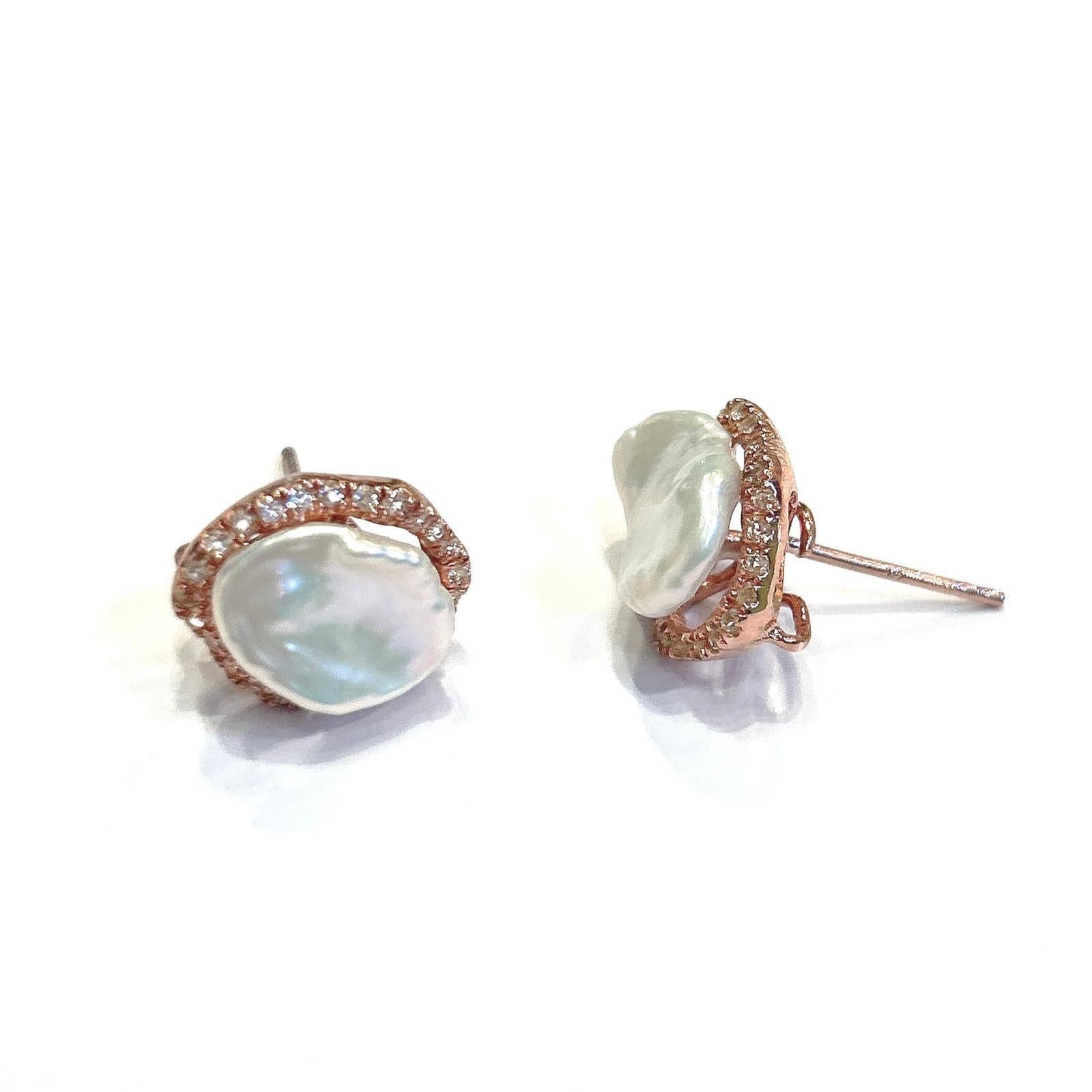 Baroque Bochic “Capri” Rose Cut White Topaz & Pearl Earrings Set In 18K Gold & Silver For Sale