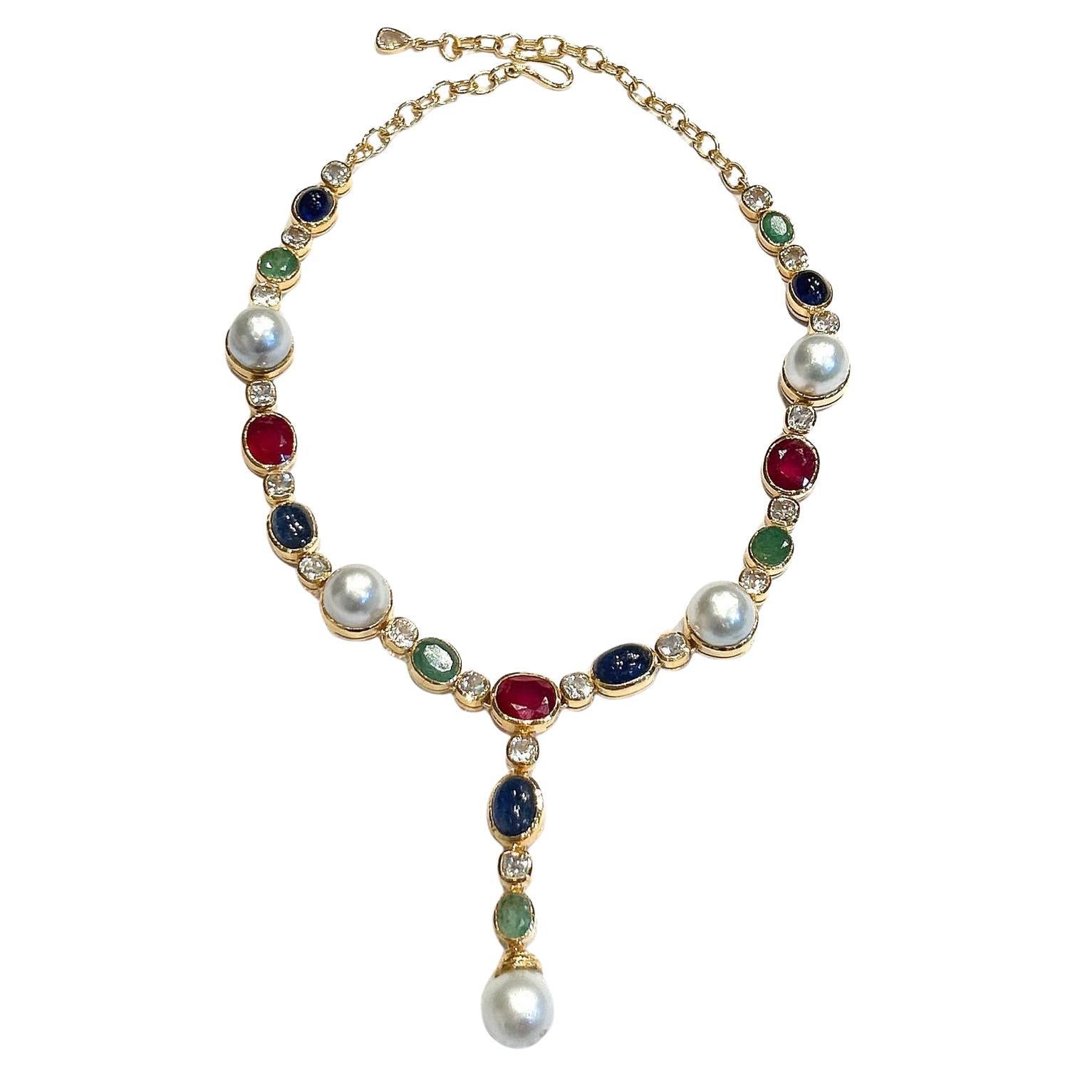 Bochic - Collier "Capri" en argent 18 carats serti de rubis, d'émeraudes et de saphirs bleus