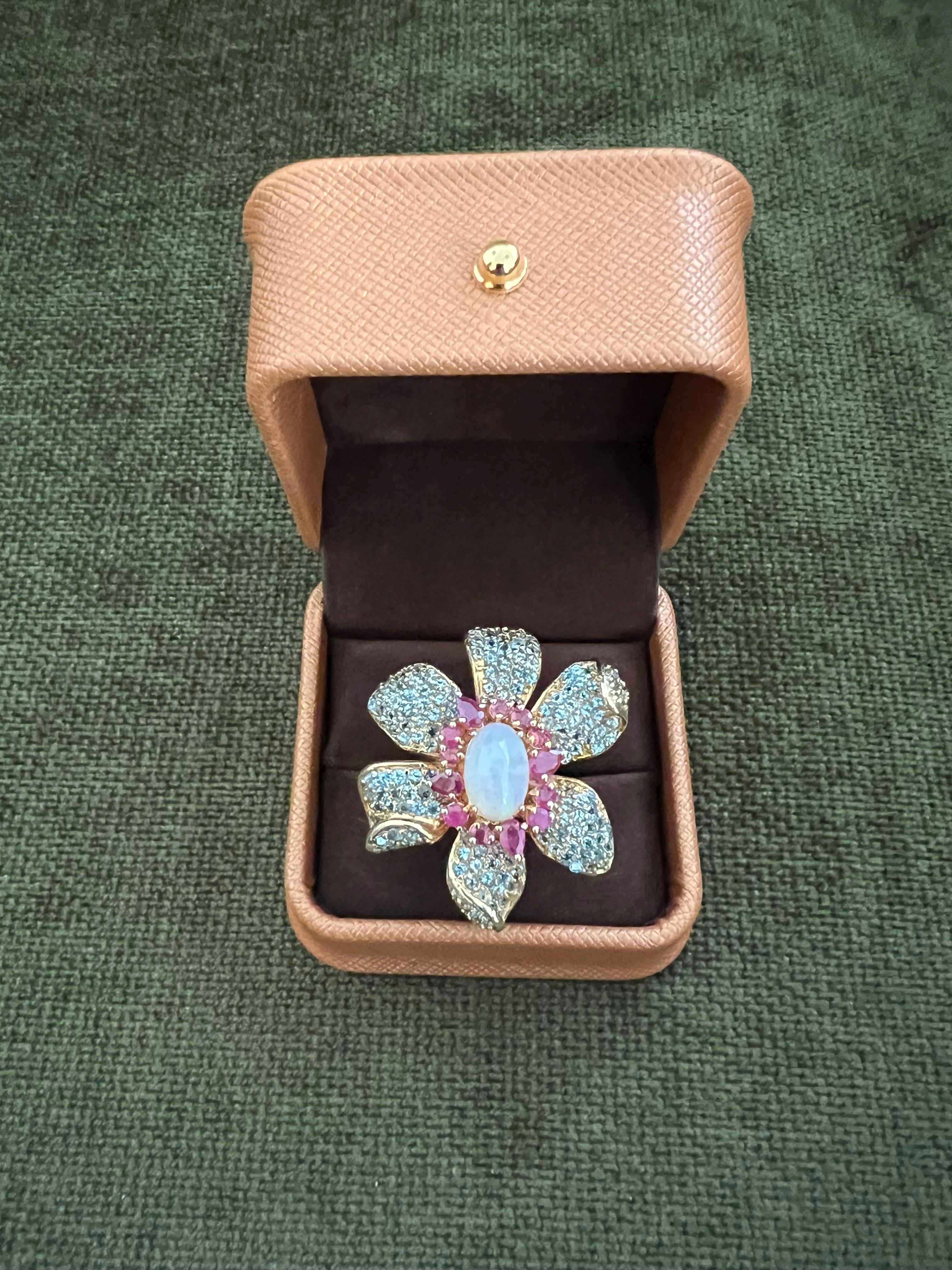 Brilliant Cut Bochic “Capri” Ruby, Fire Opal & Blue Topaz Flower Ring Set 18K Gold & Silver For Sale