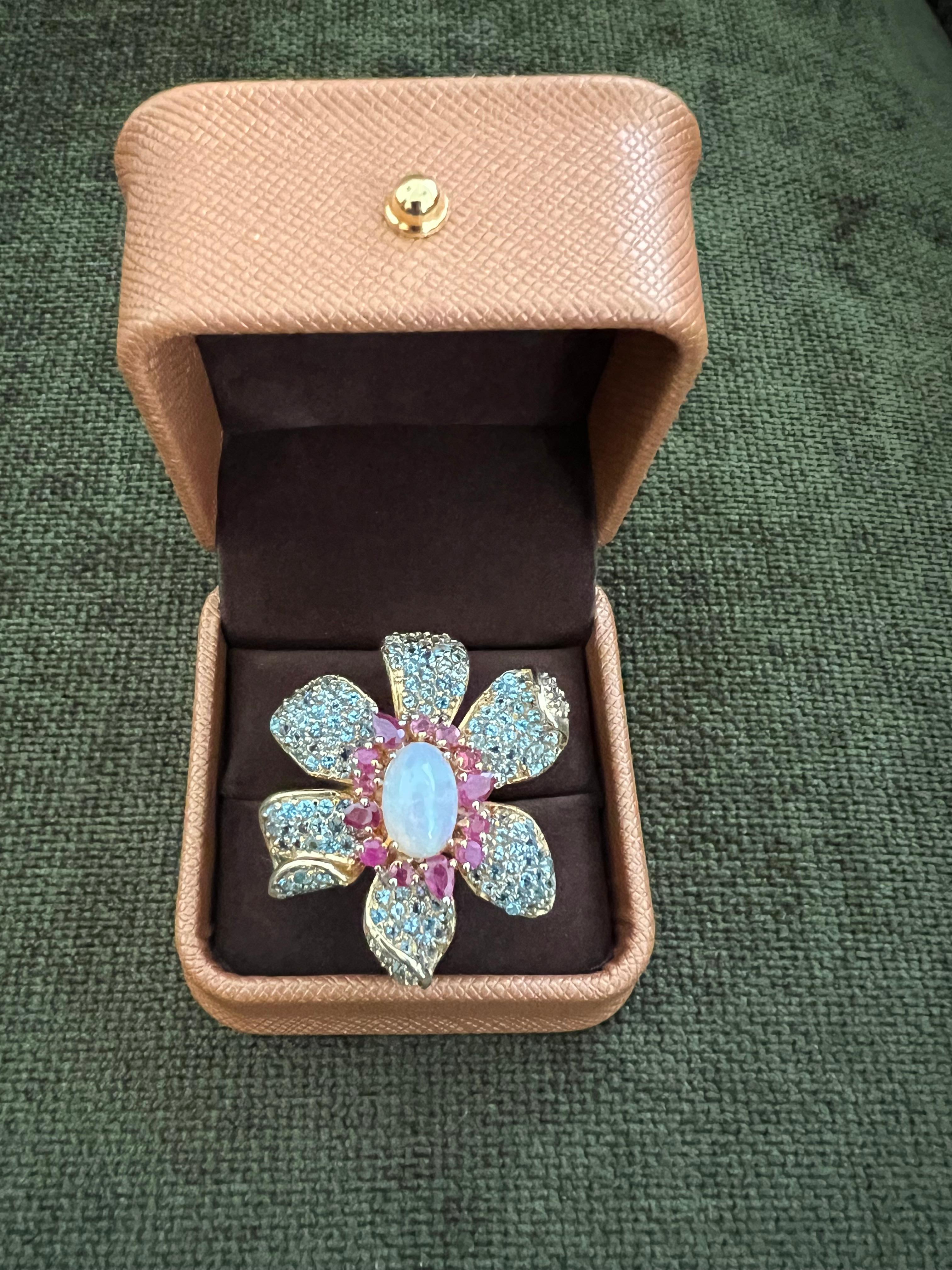 Bochic “Capri” Ruby, Fire Opal & Blue Topaz Flower Ring Set 18K Gold & Silver For Sale 2