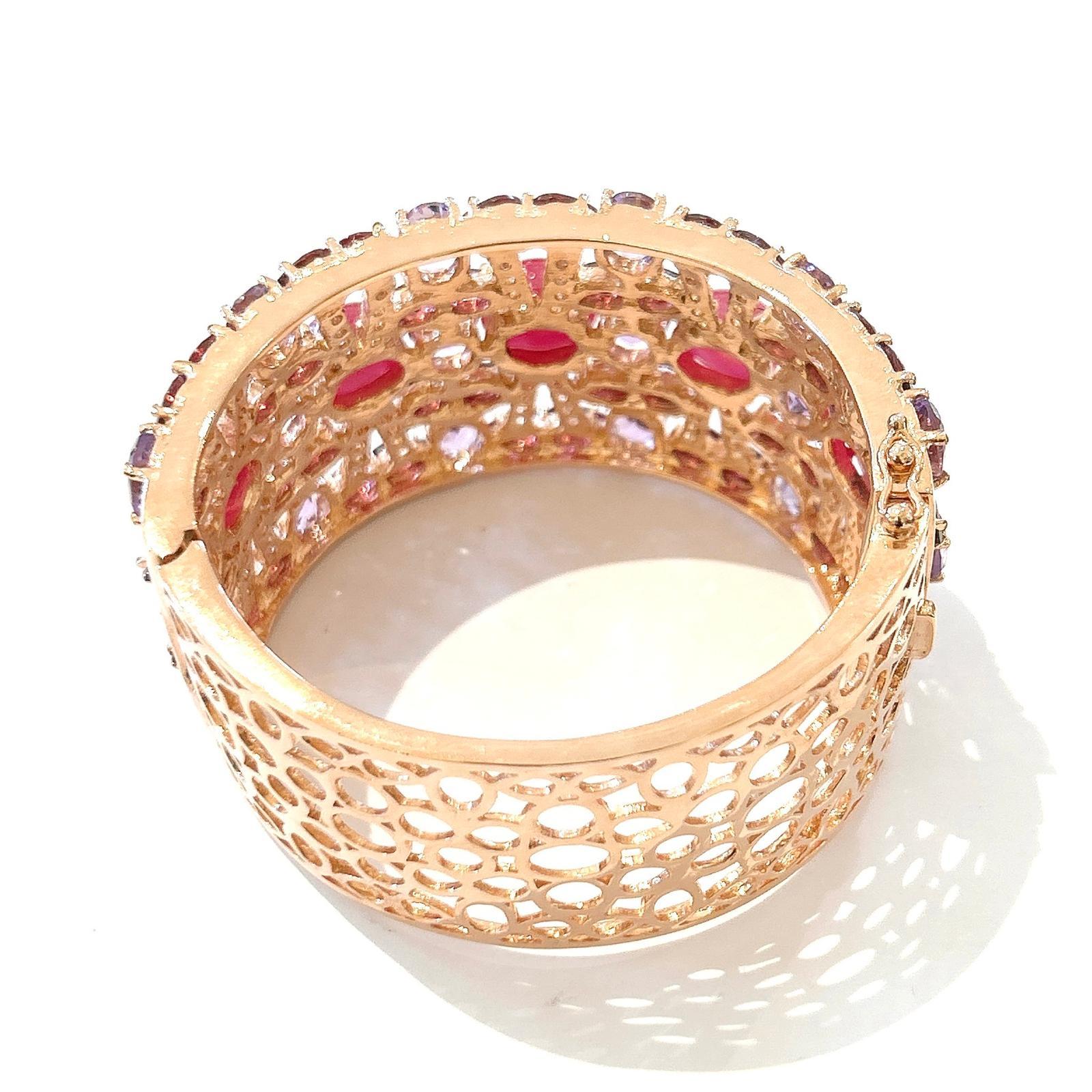 Bracciale con rubino e gemme multicolore e ametista di Bochic 