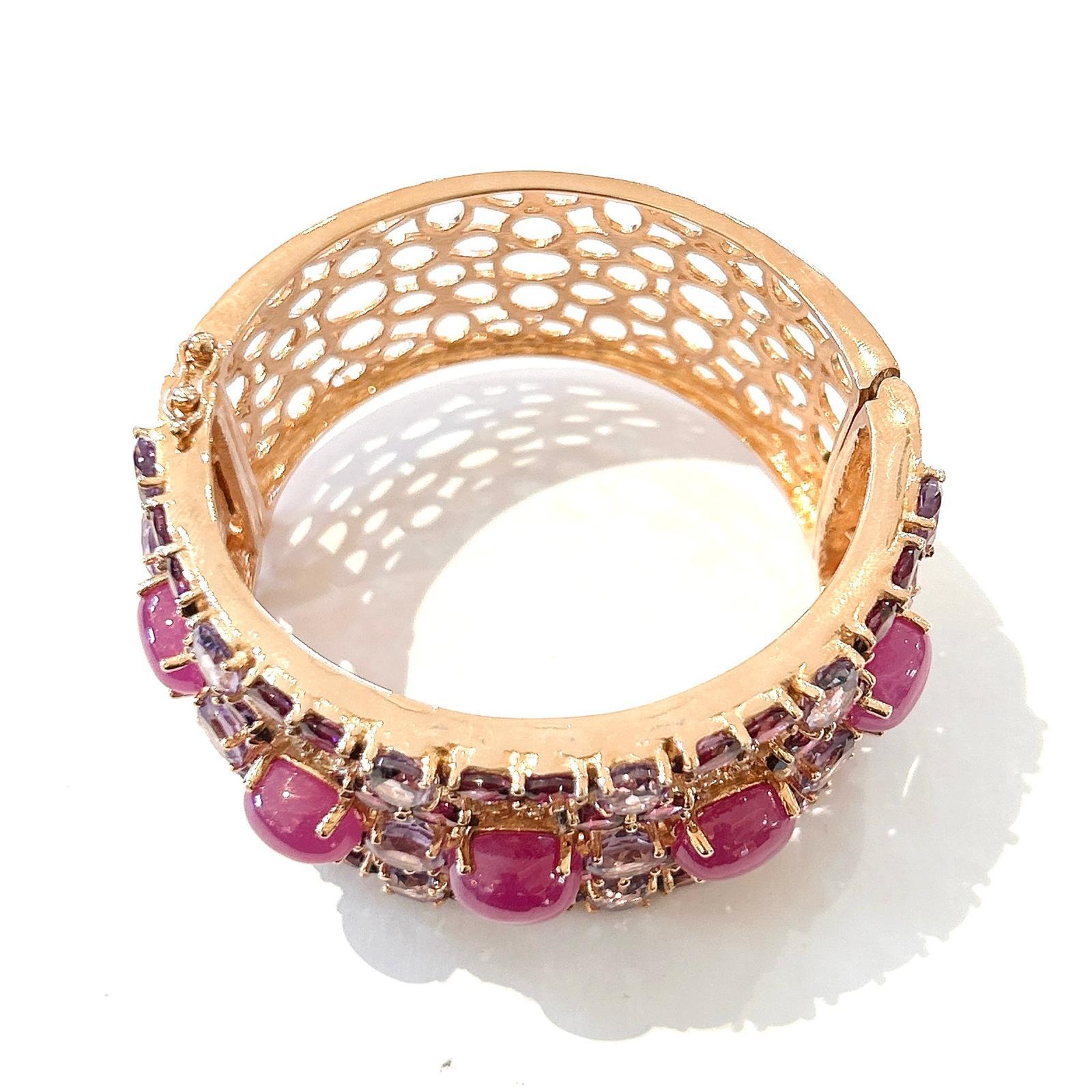 Bracciale con rubino e gemme multicolore e ametista di Bochic 