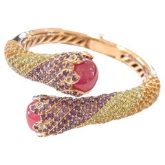 Bracelet jonc Bochic Capri en or et argent 18 carats serti de rubis, pierres précieuses multicolores et saphirs