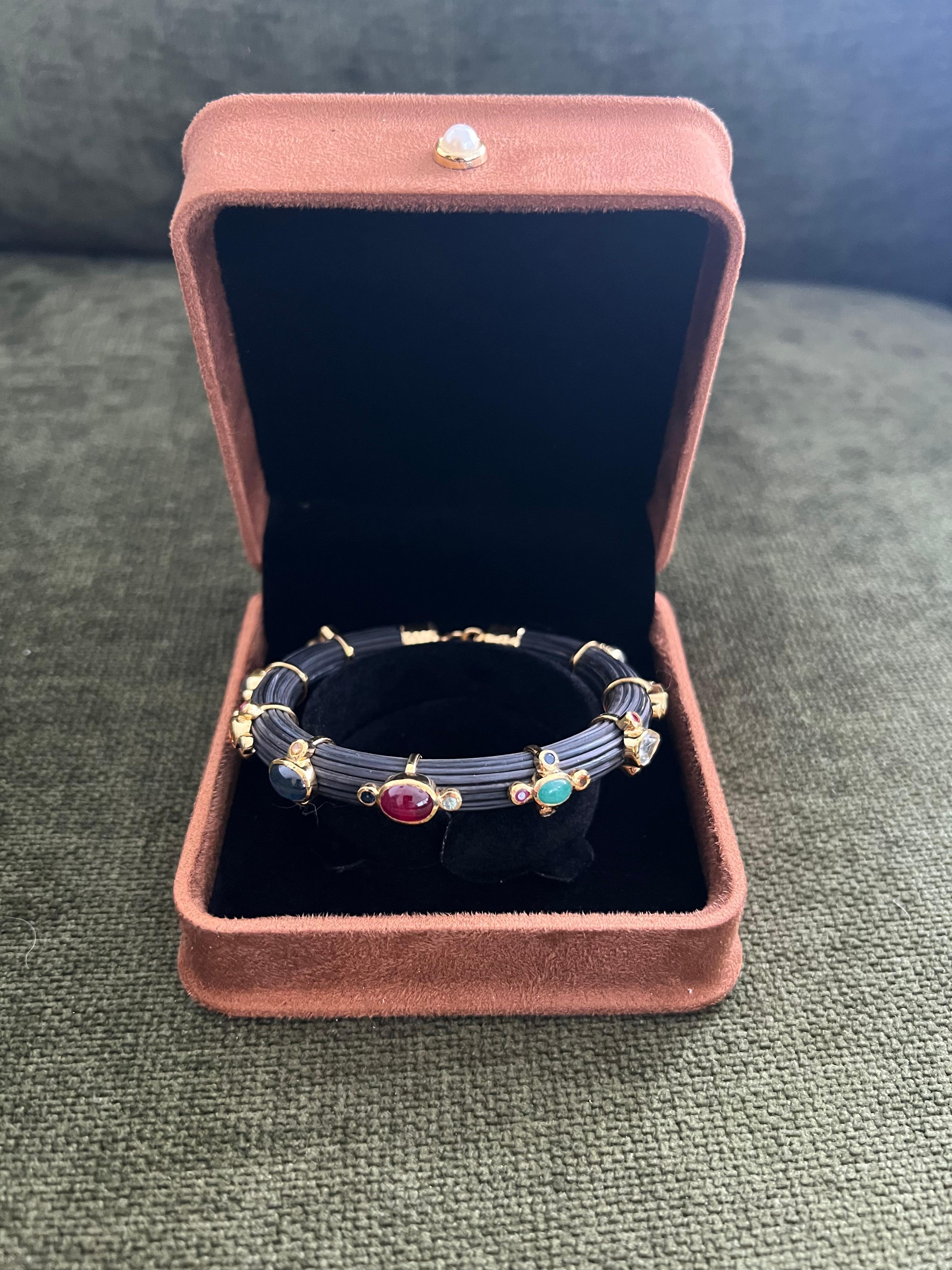 Bochic “Capri” Ruby & Multi Color Sapphire Bangle Set In 18K Gold & Silver For Sale 4