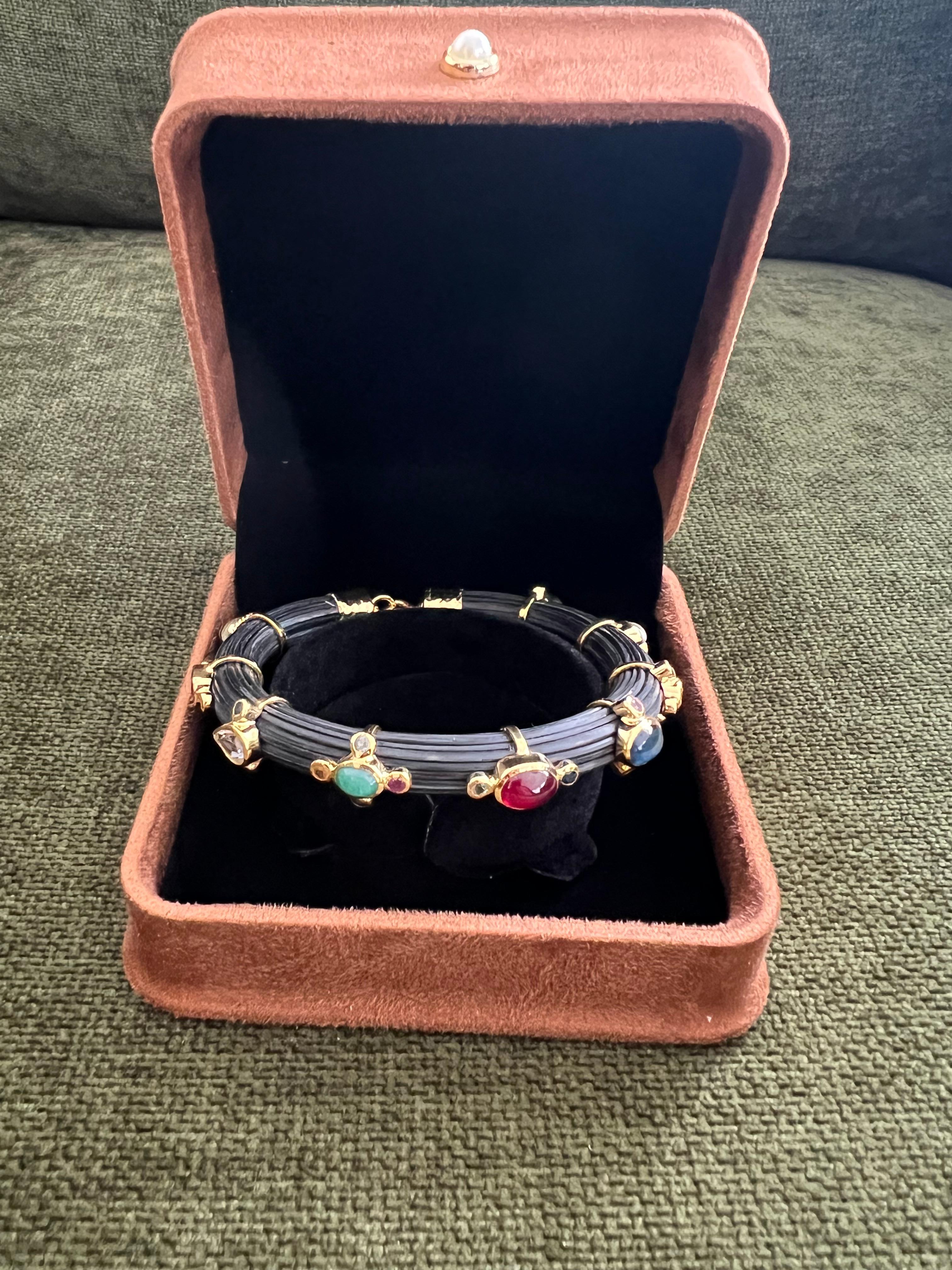 Bochic “Capri” Ruby & Multi Color Sapphire Bangle Set In 18K Gold & Silver In New Condition For Sale In New York, NY