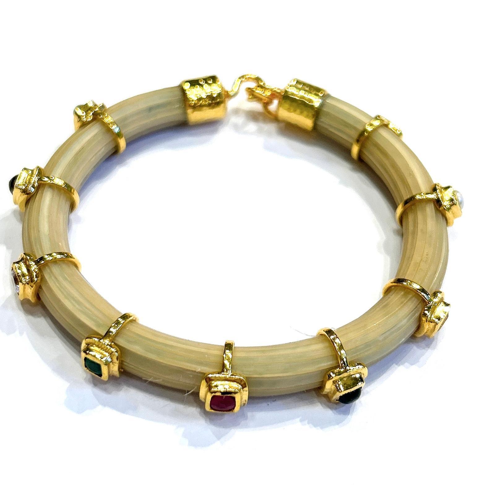 Set di bracciali con rubini e zaffiri multicolore in oro e argento 18 carati di Bochic 