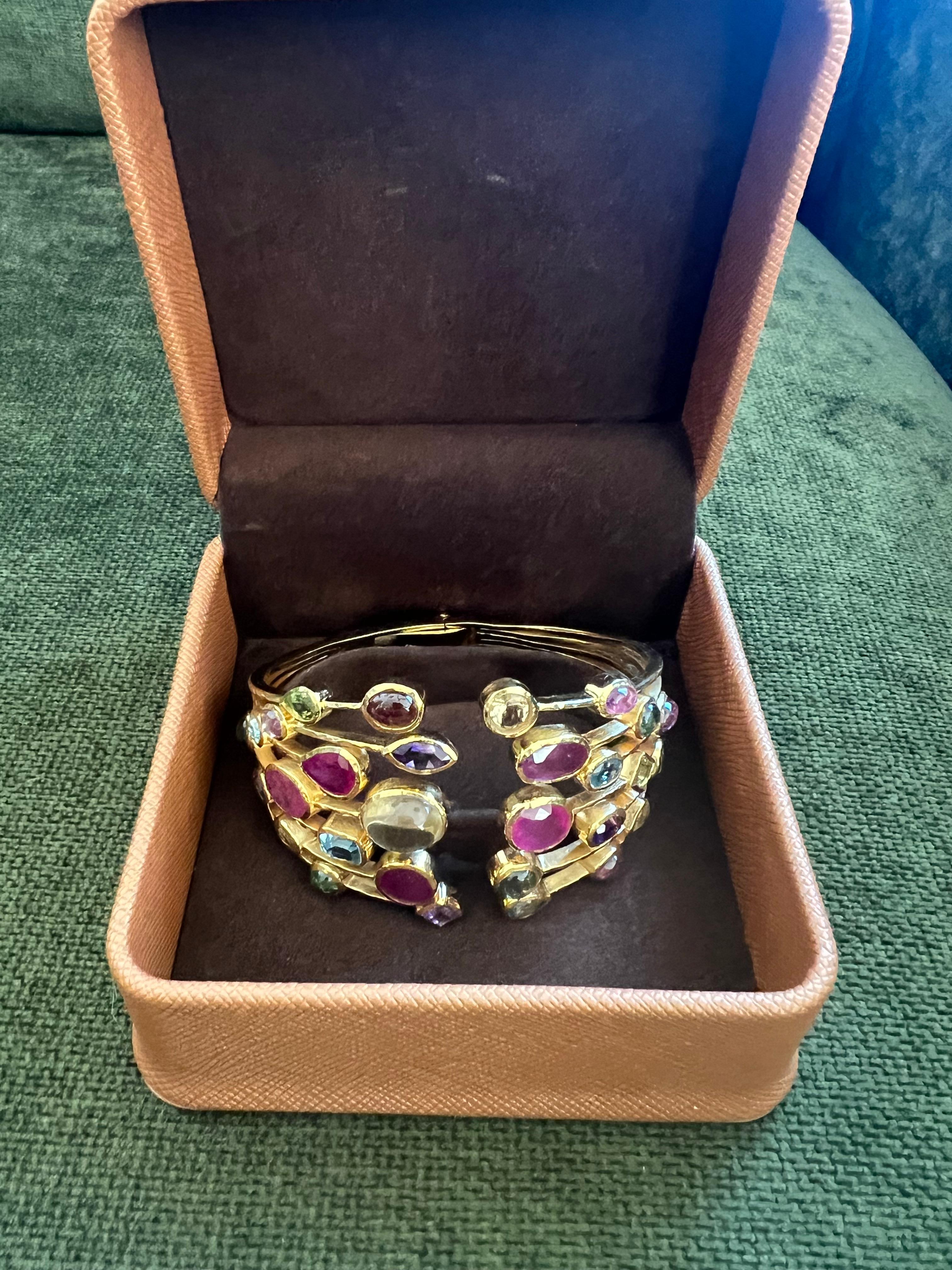 Bracciale con rubino e gemme naturali multiple di Bochic 
