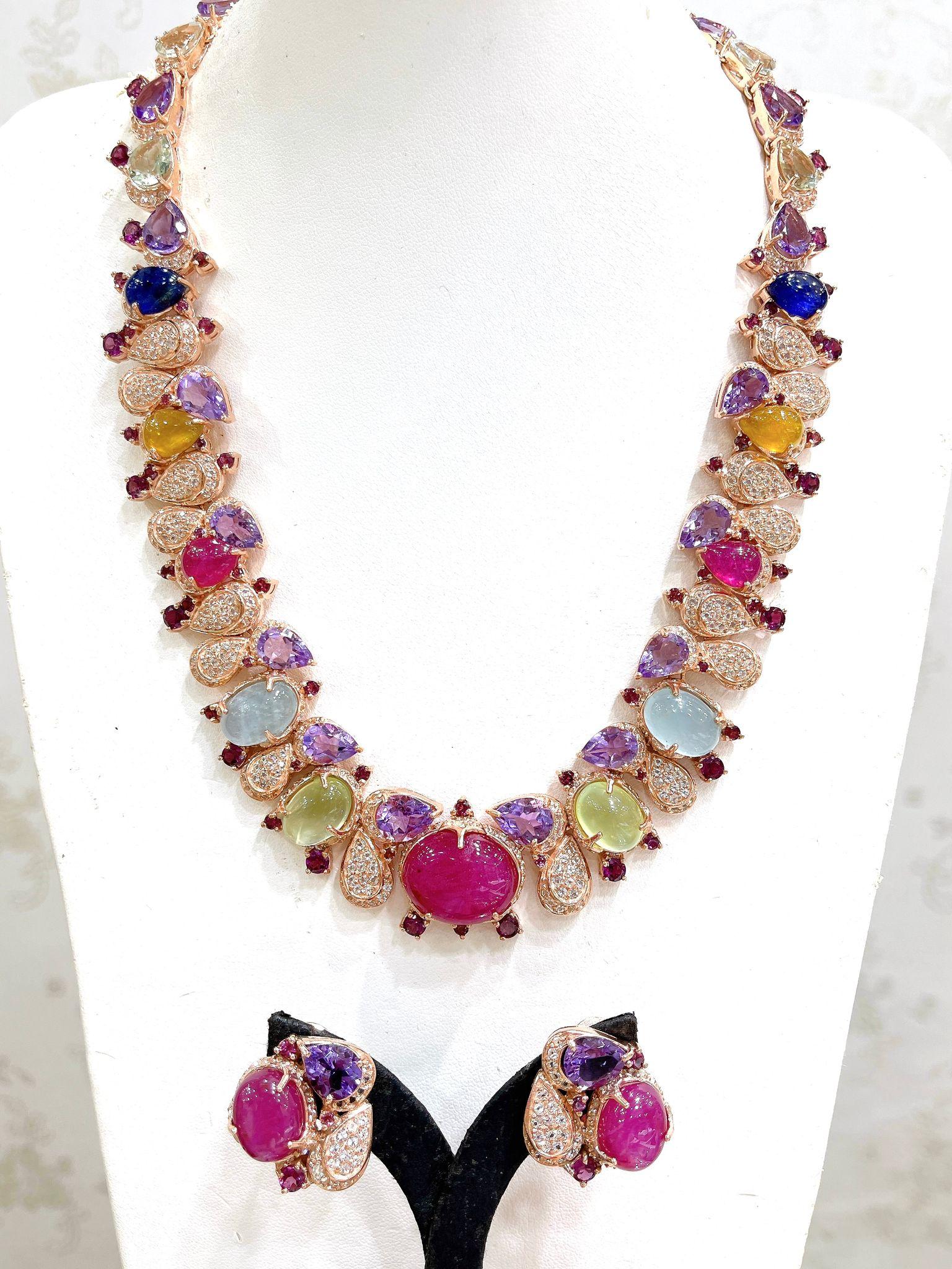 Collar y Pendientes Bochic 