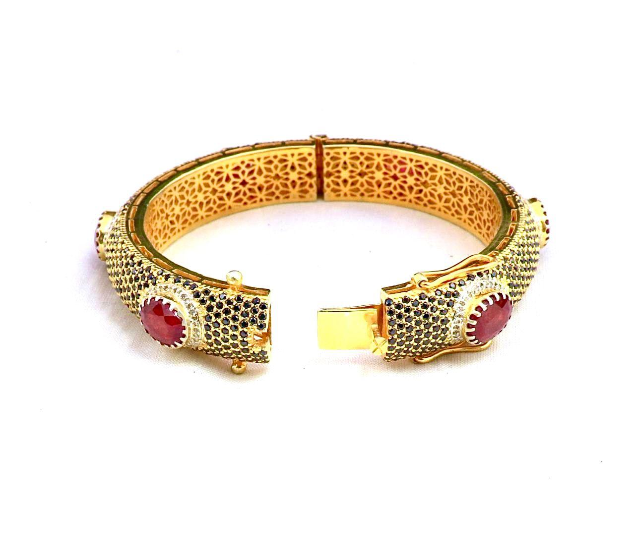 Women's or Men's Bochic “Capri” Sapphire, Ruby & Diamond Bangle Set In 18K Gold & Silver For Sale