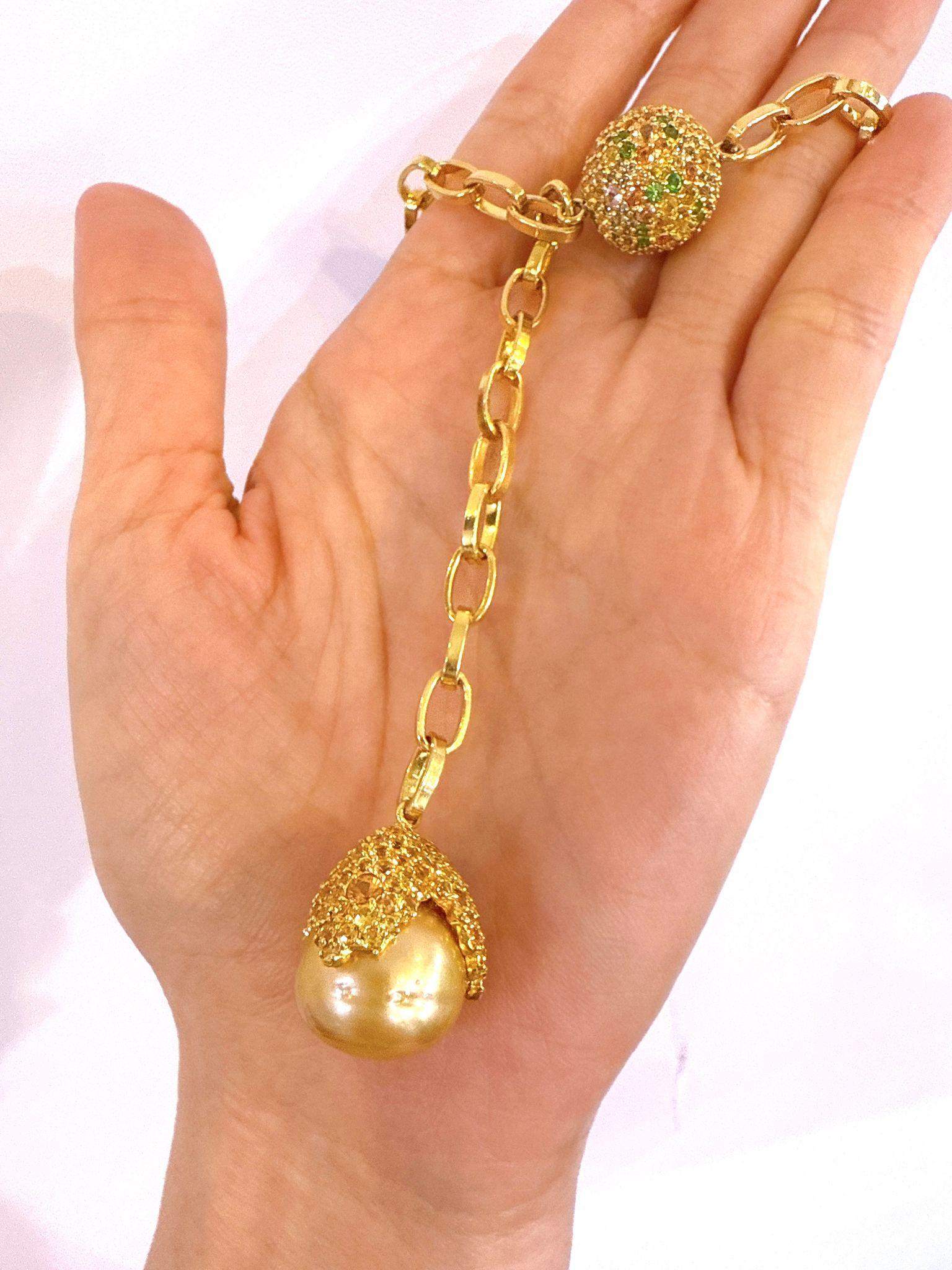 Collana con perle dei mari del sud, rubini e gemme multiple di Bochic 