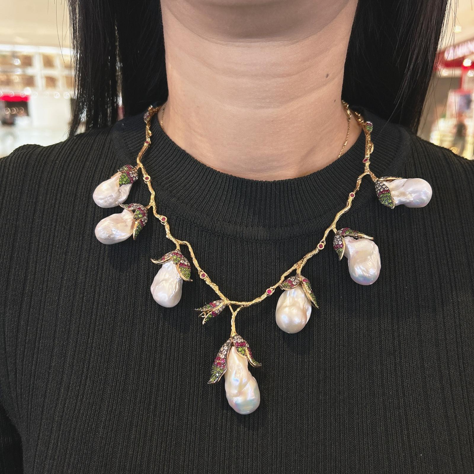 Bochic - Collier de perles des mers du Sud, de rubis et de pierres précieuses multiples en argent 18 carats en vente 6