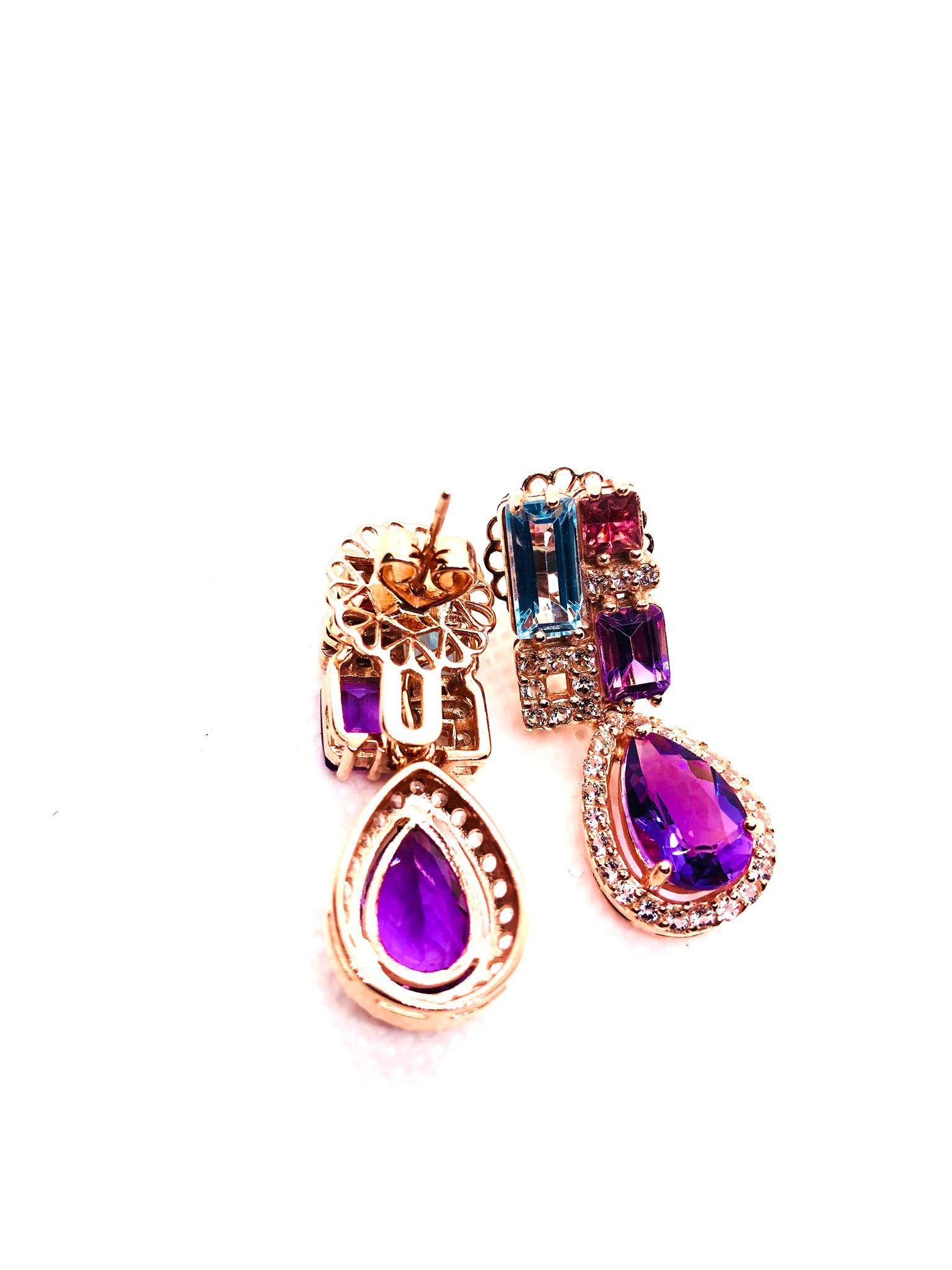 Bochic “Capri” Vintage Amethyst & Blue Topaz Earrings Set In 18K Gold & Silver In Excellent Condition For Sale In New York, NY