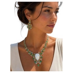 Conjunto de collar y pendientes «Capri» de Bochic, estilo vintage, con diamantes, esmeraldas, ópalos y zafiros