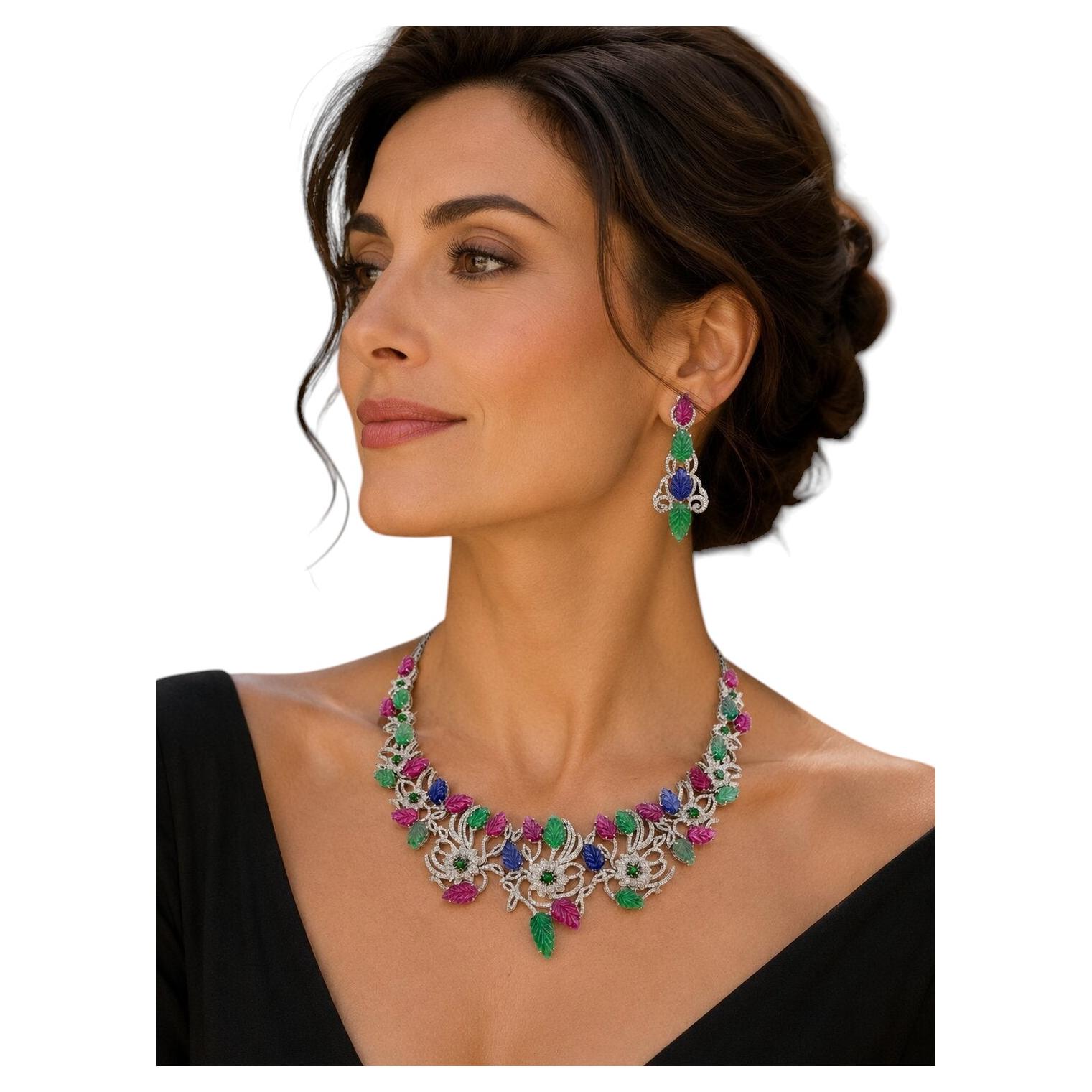 Set di collana vintage “Capri” di Bochic con diamanti, smeraldi, rubini e zaffiri