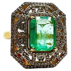 Bochic "Capri" Anello da cocktail con smeraldo e diamanti d'epoca in oro e argento 18 carati