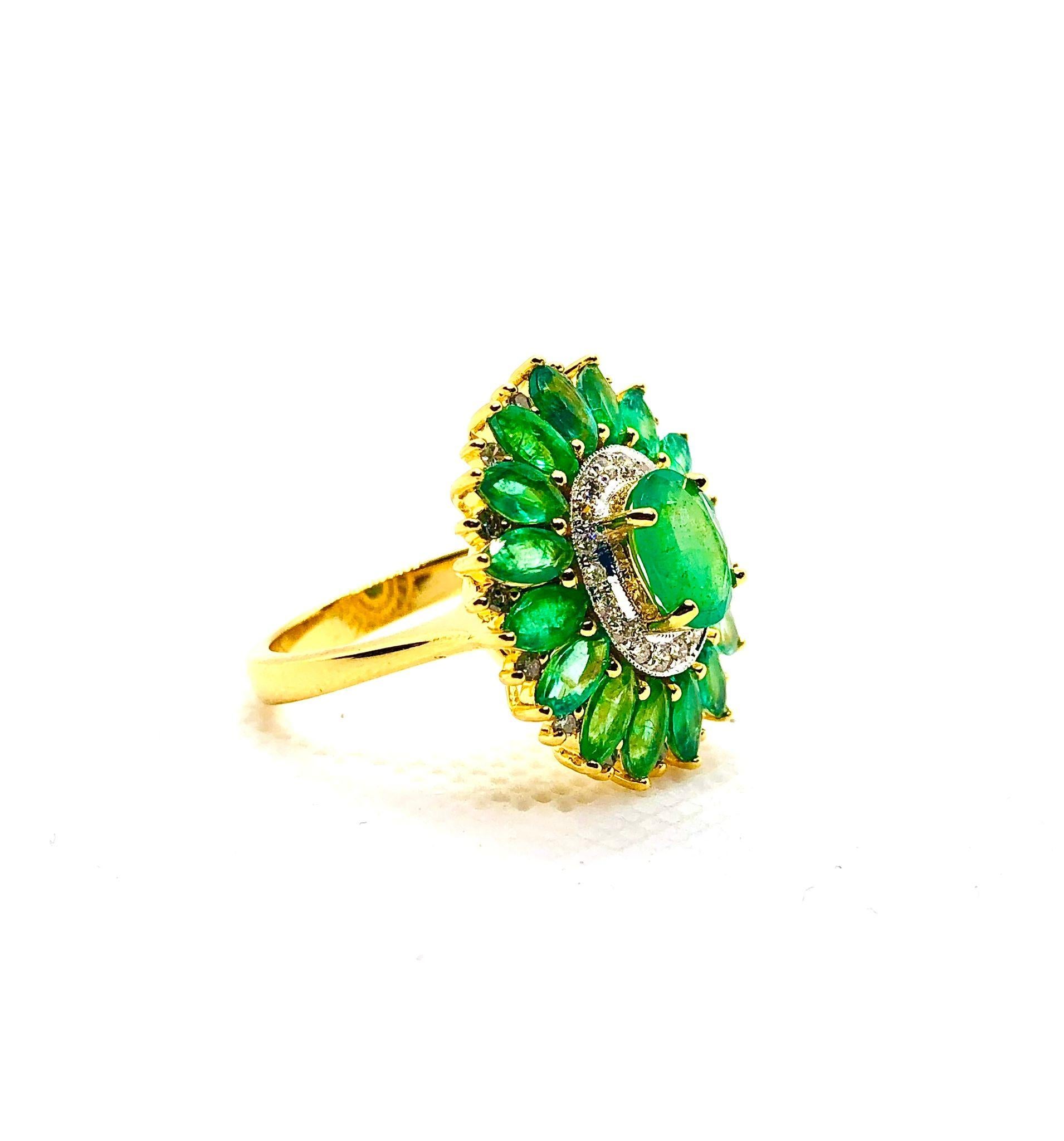 Anello vintage retrò con diamanti naturali e smeraldi di Bochic 