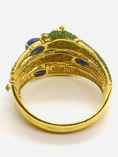 Bracciale vintage Bochic 'Capri' con rubino naturale, zaffiro e smeraldo in oro 18 carati e seta