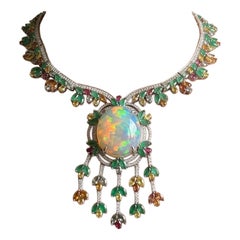 Bochic Capri Vintage-Halskette und Ohrring-Set mit Opal, Smaragd, Saphir und Diamanten