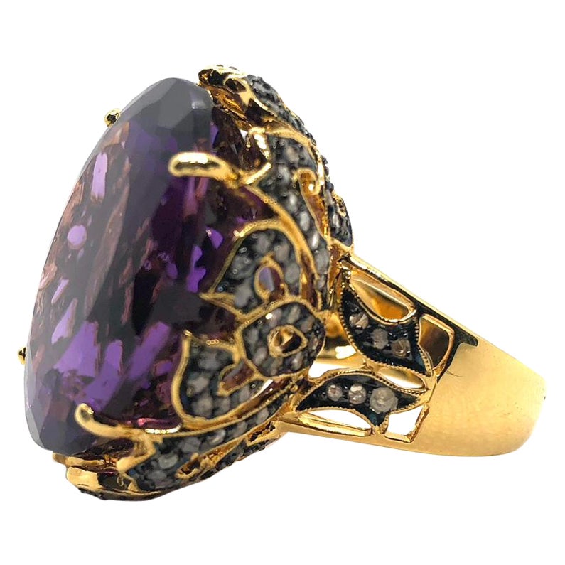 Bochic "Capri" Vintage Oval Form Amethyst 
Diamant Set in 18K Gold 
Silber
