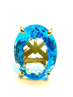 Bochic "Capri" Vintage Oval Form Blauer Topas Diamant Set in 18K Gold & Silber