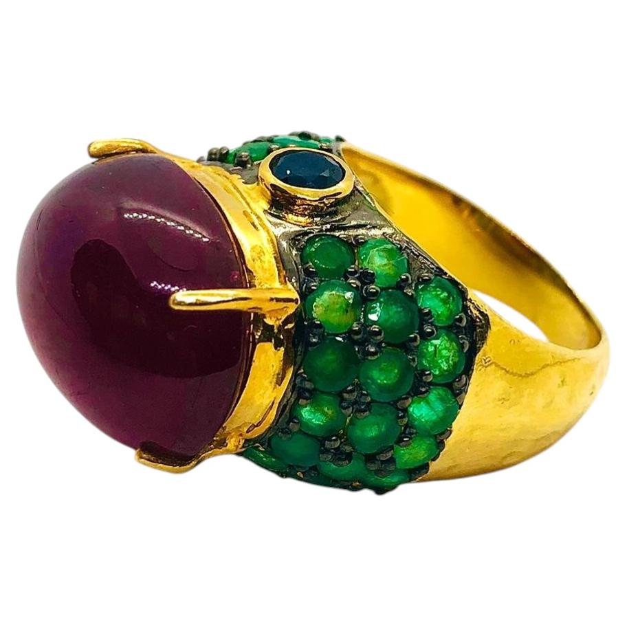 Bochic Capri Vintage Ruby, Sapphire & Emerald Ring in 18K Gold For Sale