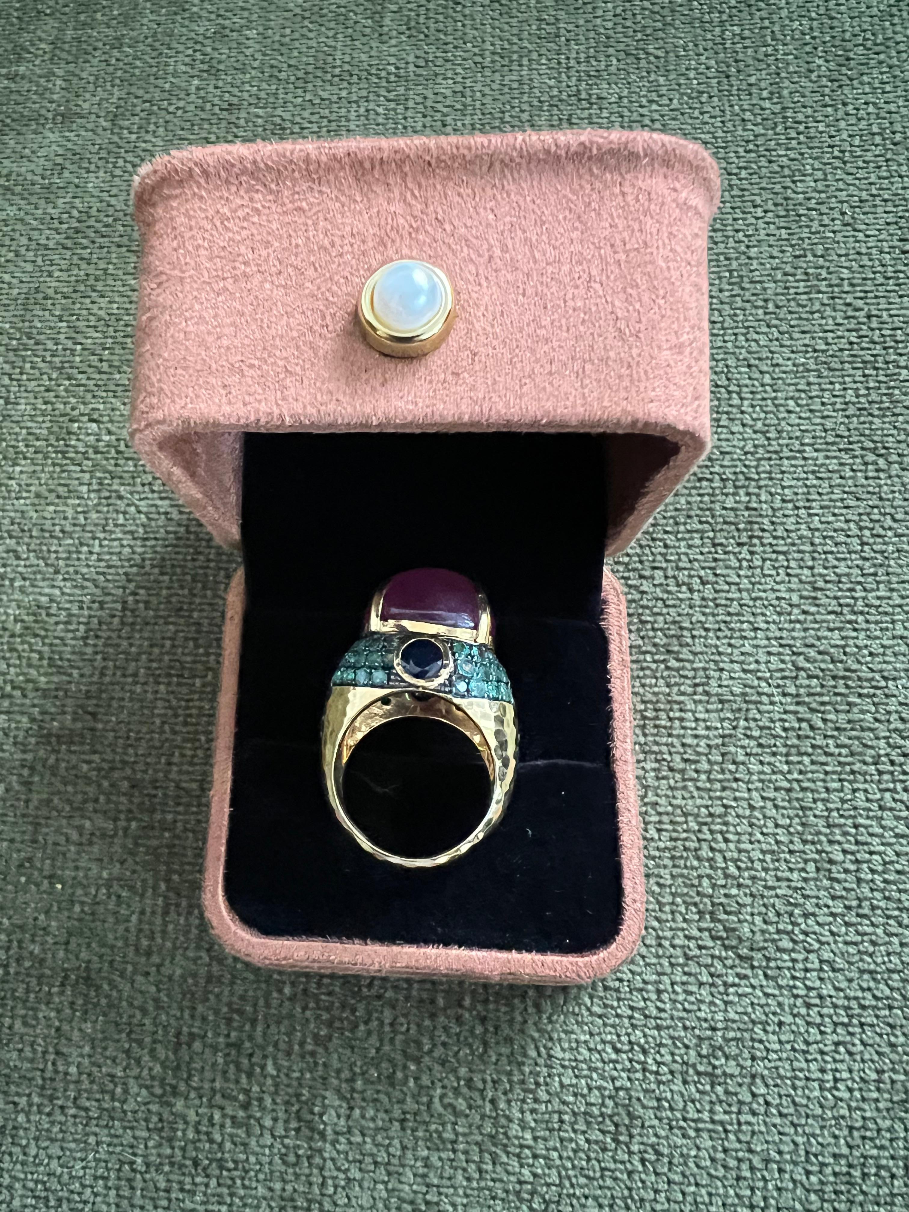 Bochic “Capri” Vintage Sapphire, Emerald & Ruby Ring Set In 18K Gold & Silver in vendita 8