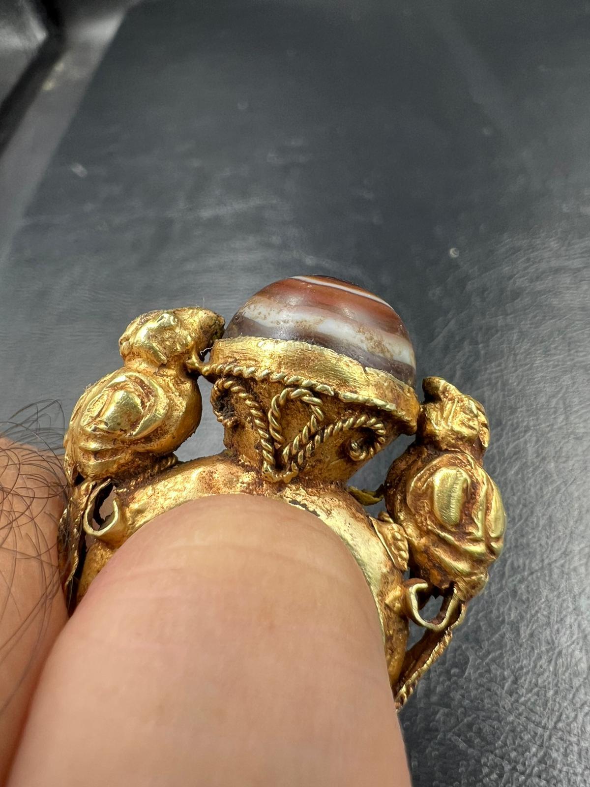 Bochic Curated Antique Ring From Burma 18k Solid Gold & Antique Agate  For Sale 7