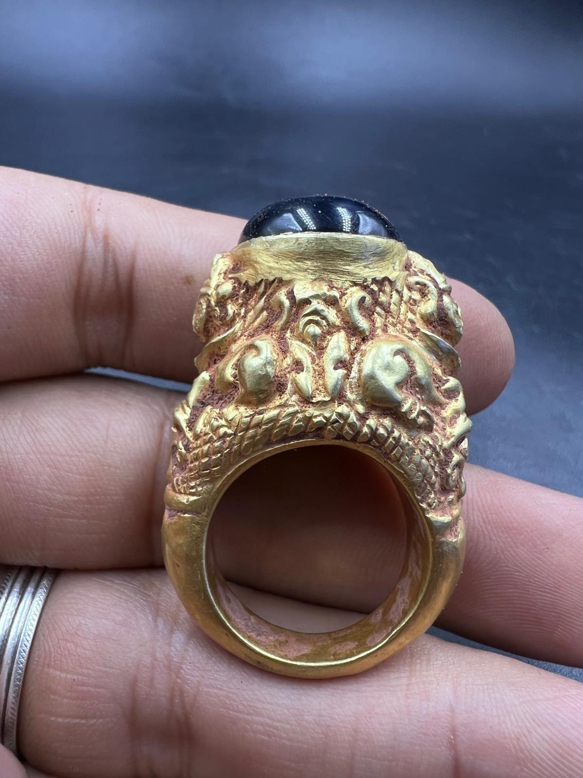 Retro Bochic Curated Antique Ring From Burma 18k Solid Gold & Antique Agate For Sale