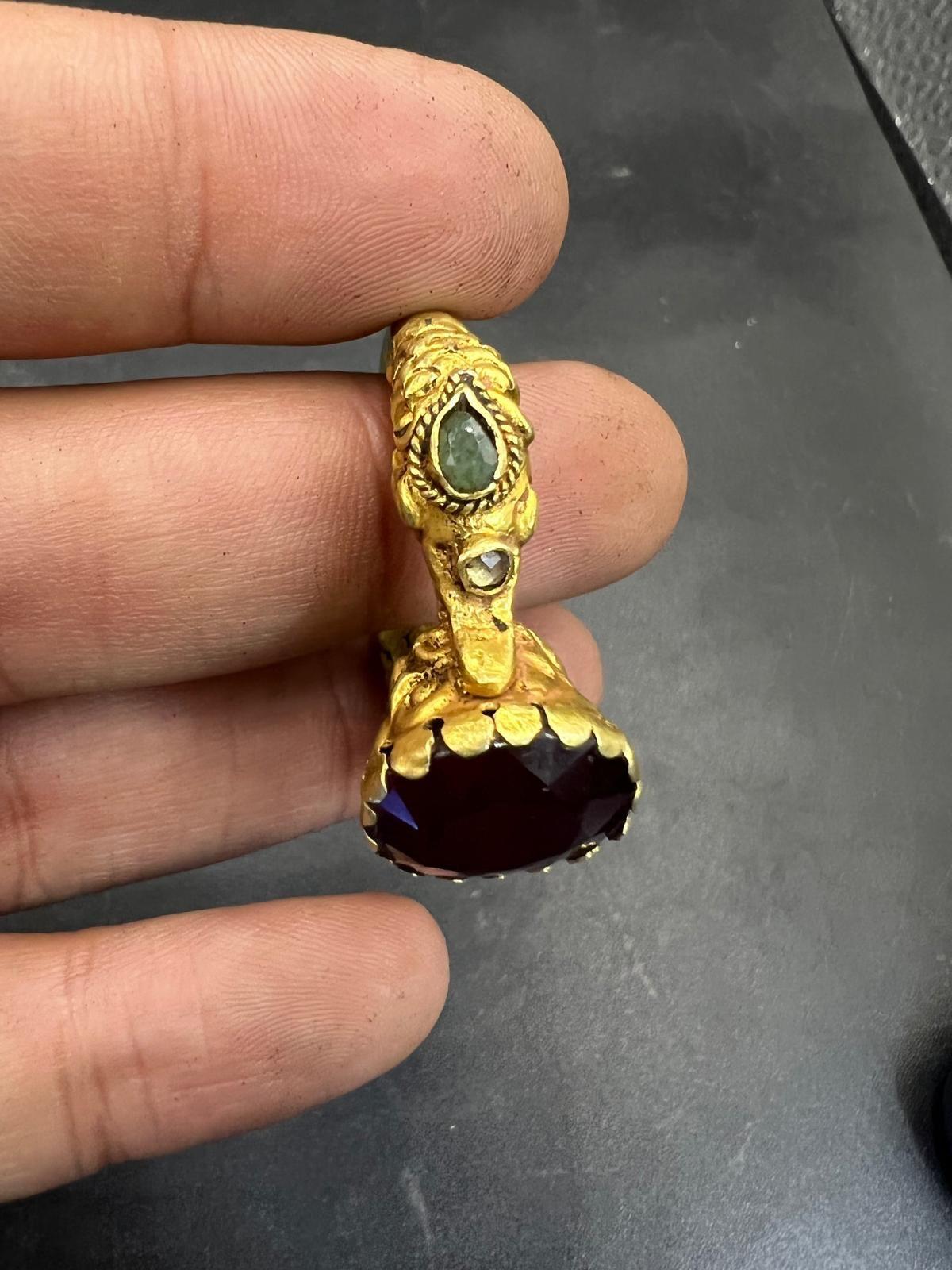 Bochic Curated Antique Ring From Burma 18k Solid Gold With Ruby & Emeralds For Sale 9