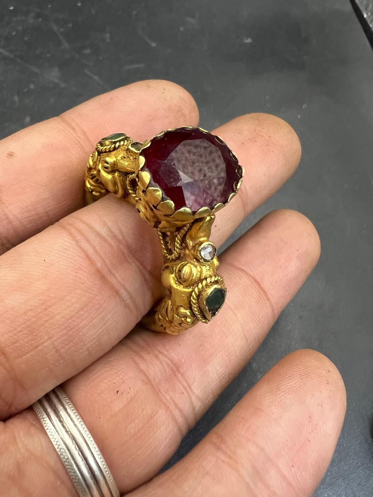 Bochic Curated Antique Ring From Burma 18k Solid Gold With Ruby & Emeralds For Sale 1