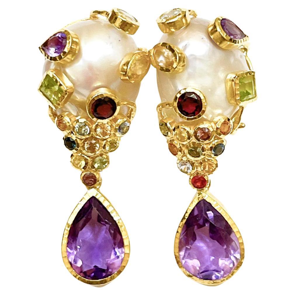 Pendientes Bochic "Flamenco" de rubí, amatista y zafiro múltiple, oro y plata de 18 quilates