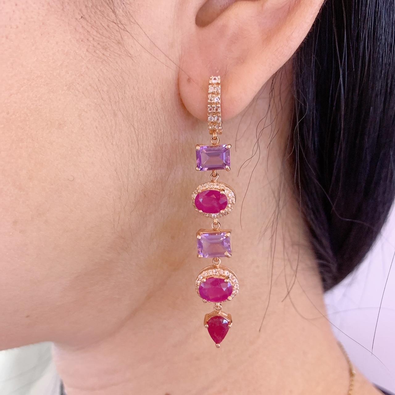Bochic “Capri” Multi Color Natural Sapphire and Ruby Drop Earrings In New Condition For Sale In New York, NY