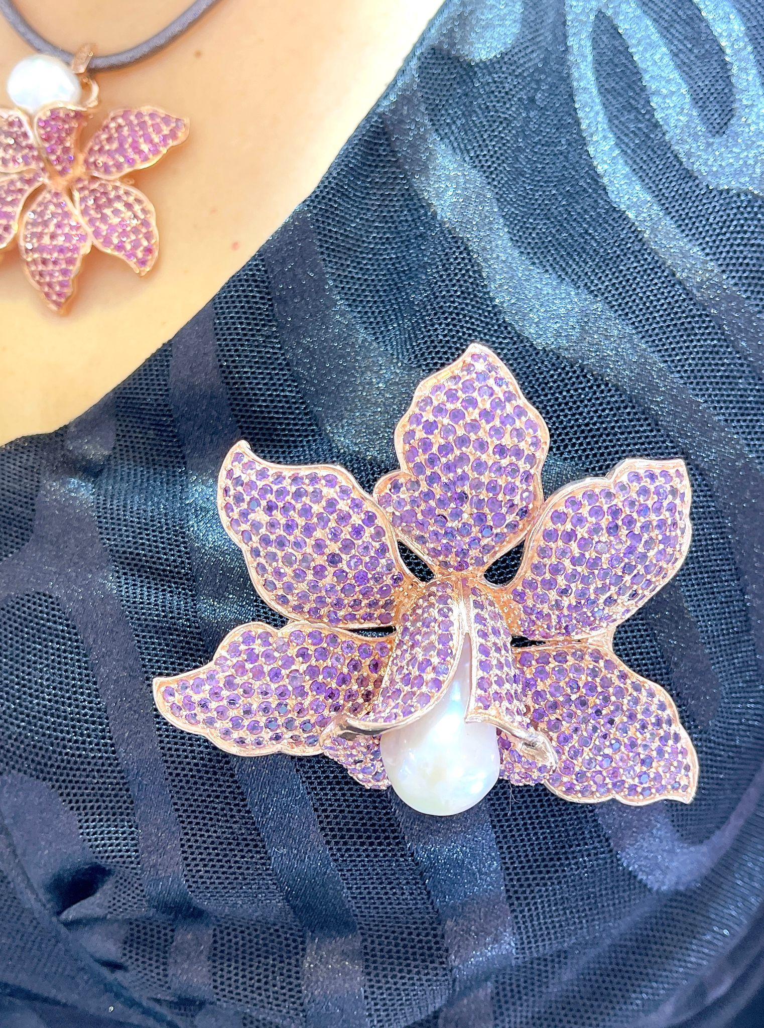 Bochic “Orient” Amethyst & Pearl Large Brooch, Pendant Set In 18K Gold & Silver For Sale 9