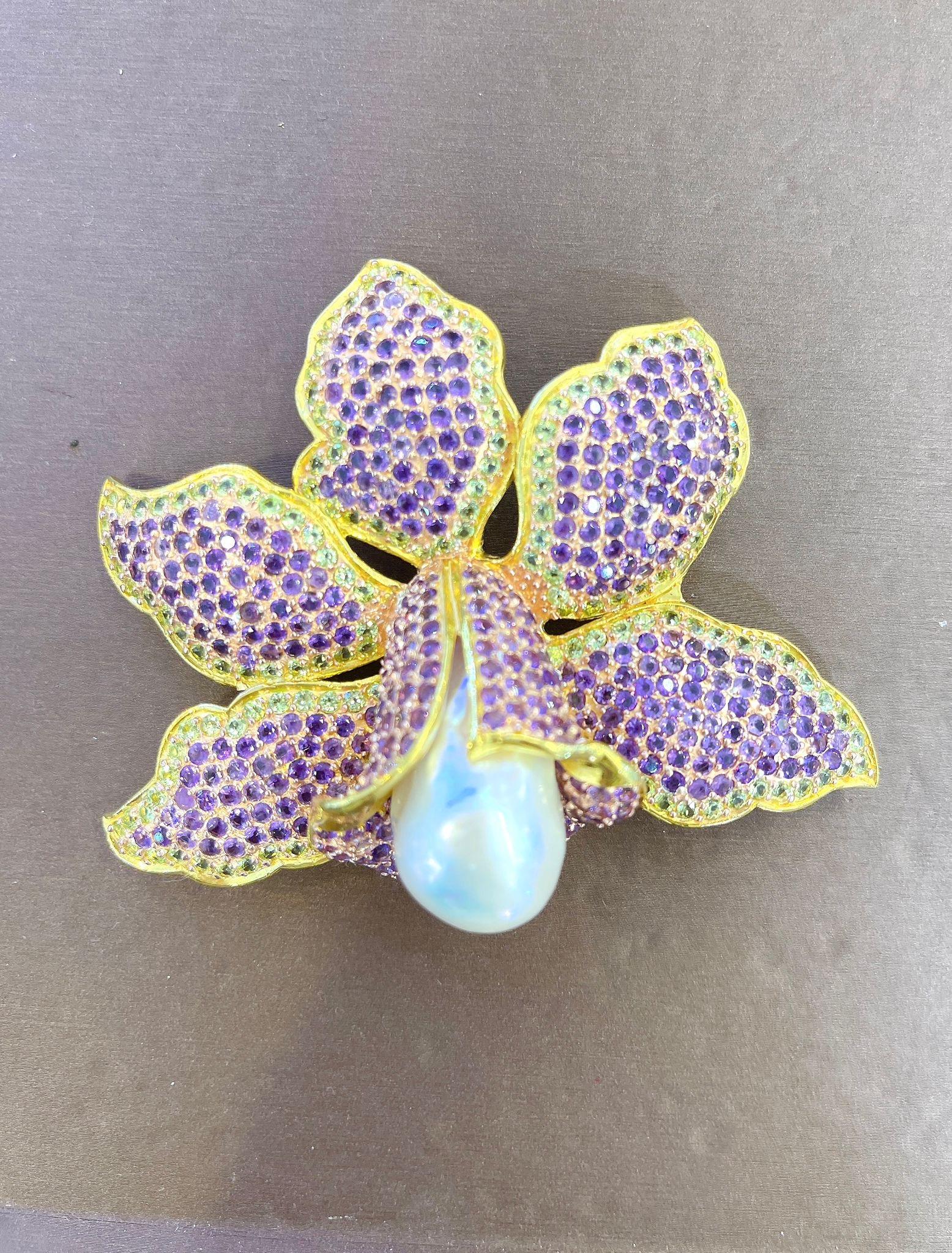 Bochic “Orient” Amethyst & Pearl Large Brooch / Pendant Set In 18K Gold & Silver 
Can be worn as a brooch and a pendant 

Natural Rodorite  - 5 carat 
Natural South Sea Pearl

The Brooch is from the 
